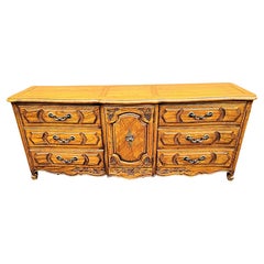 Used Thomasville French Provincial Dresser