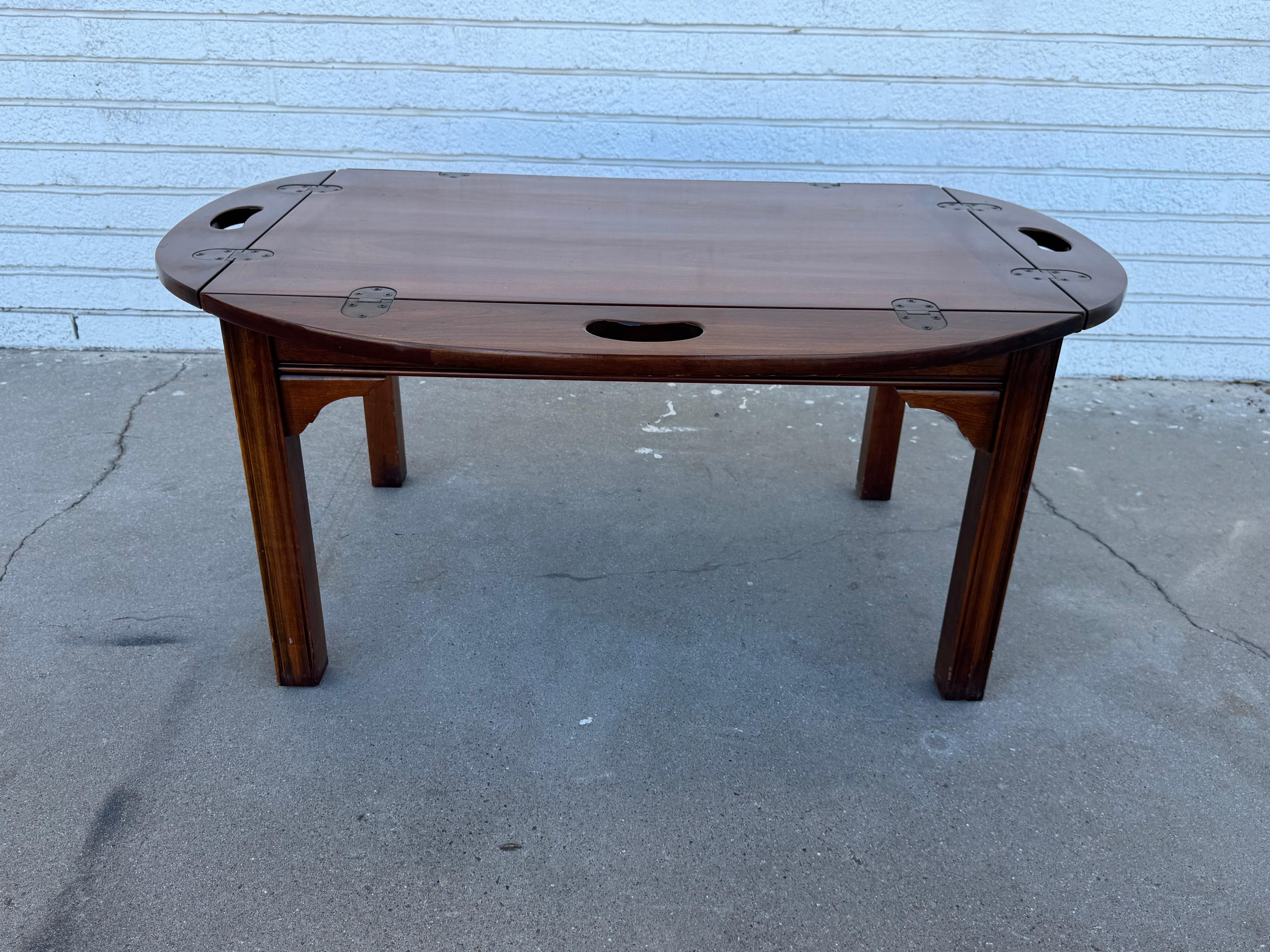American Vintage Thomasville Furniture Mahogany Drop Leaf Coffee Table For Sale