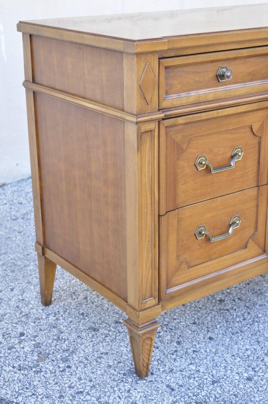 Vintage Thomasville Italian Provincial Style Walnut 9 Drawer Triple Dresser 7