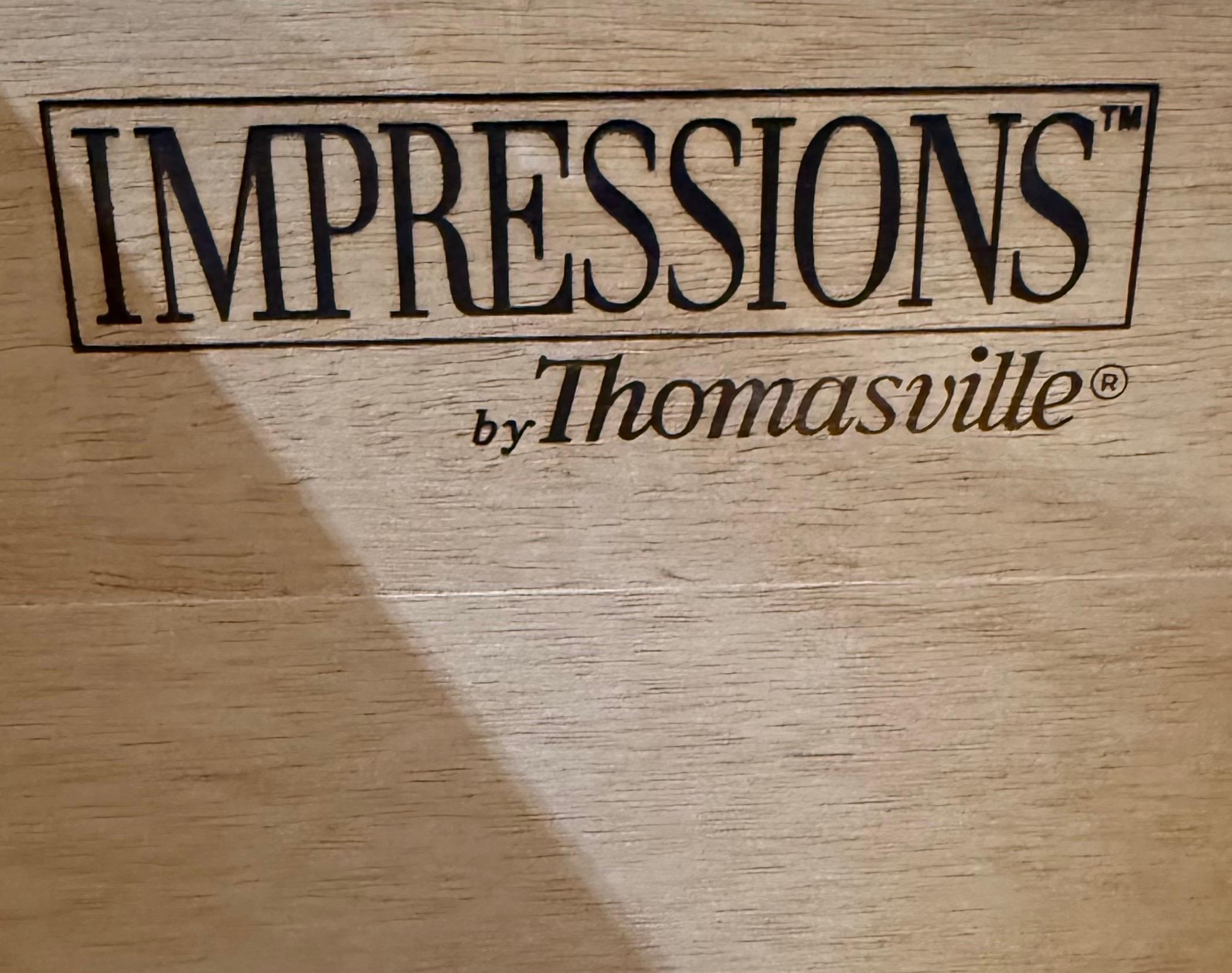 Coffre de célibataire vintage en pin de Thomasville en vente 1