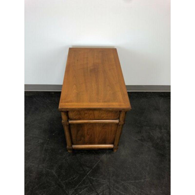 discontinued thomasville nightstands
