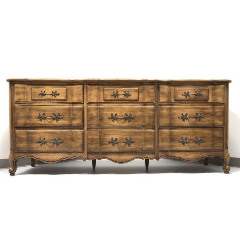 Vintage Thomasville Tableau Oak French Country Style Triple Dresser 3