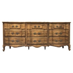 Vintage Thomasville Tableau Oak French Country Style Triple Dresser