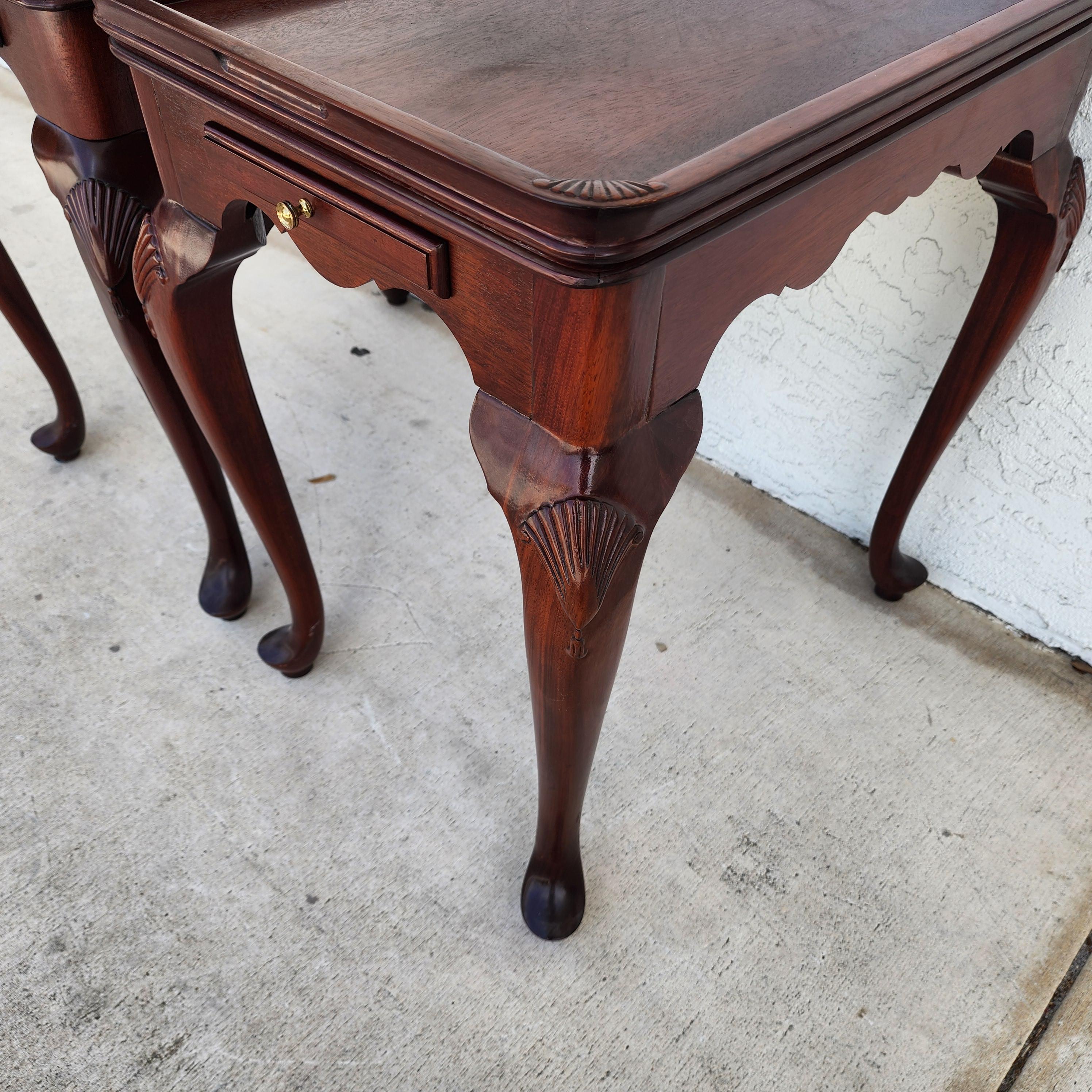 Vintage Thomasville Tea Side Tables with Serving Trays Pair For Sale 7