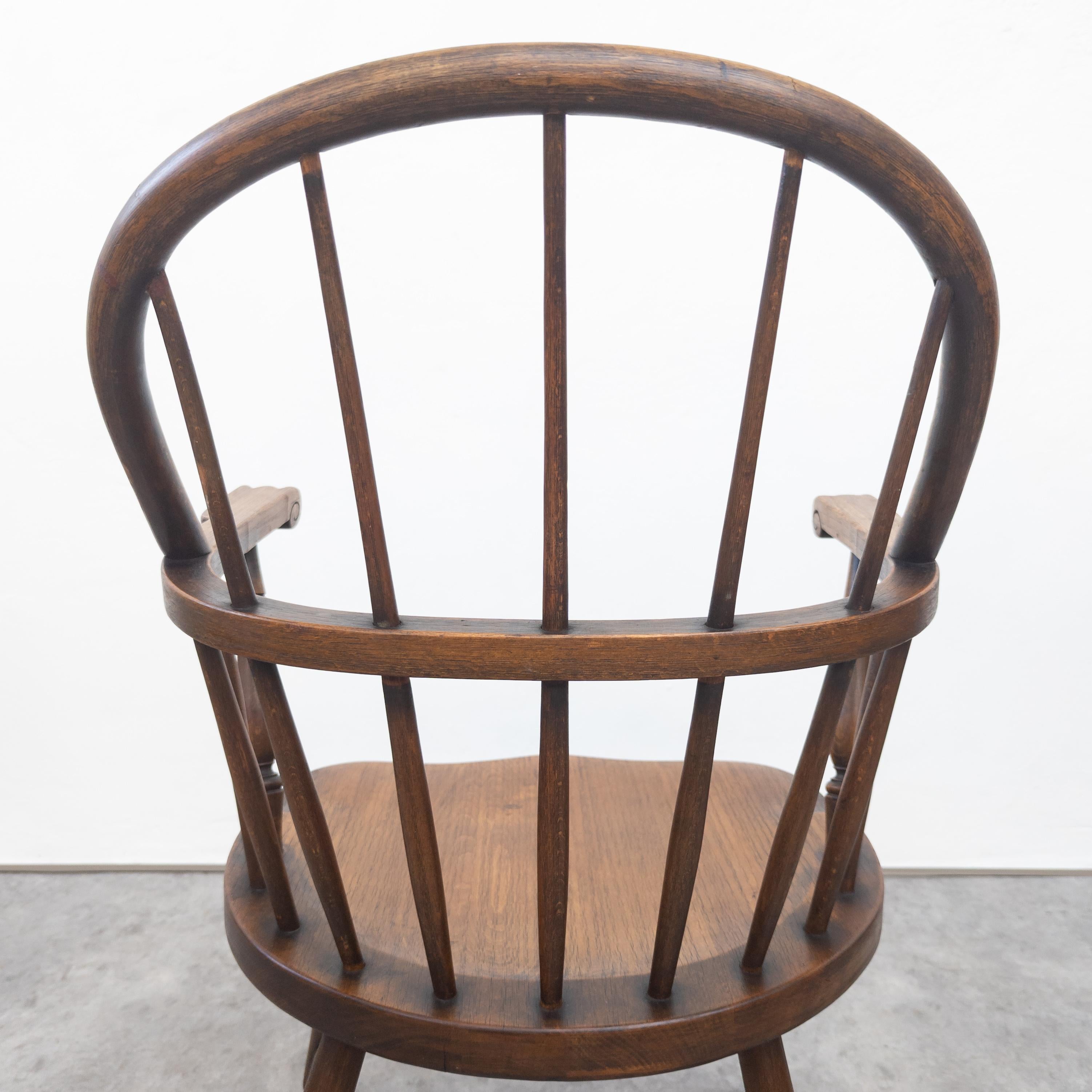 Vintage B 885 Windsor Chair For Sale at 1stDibs