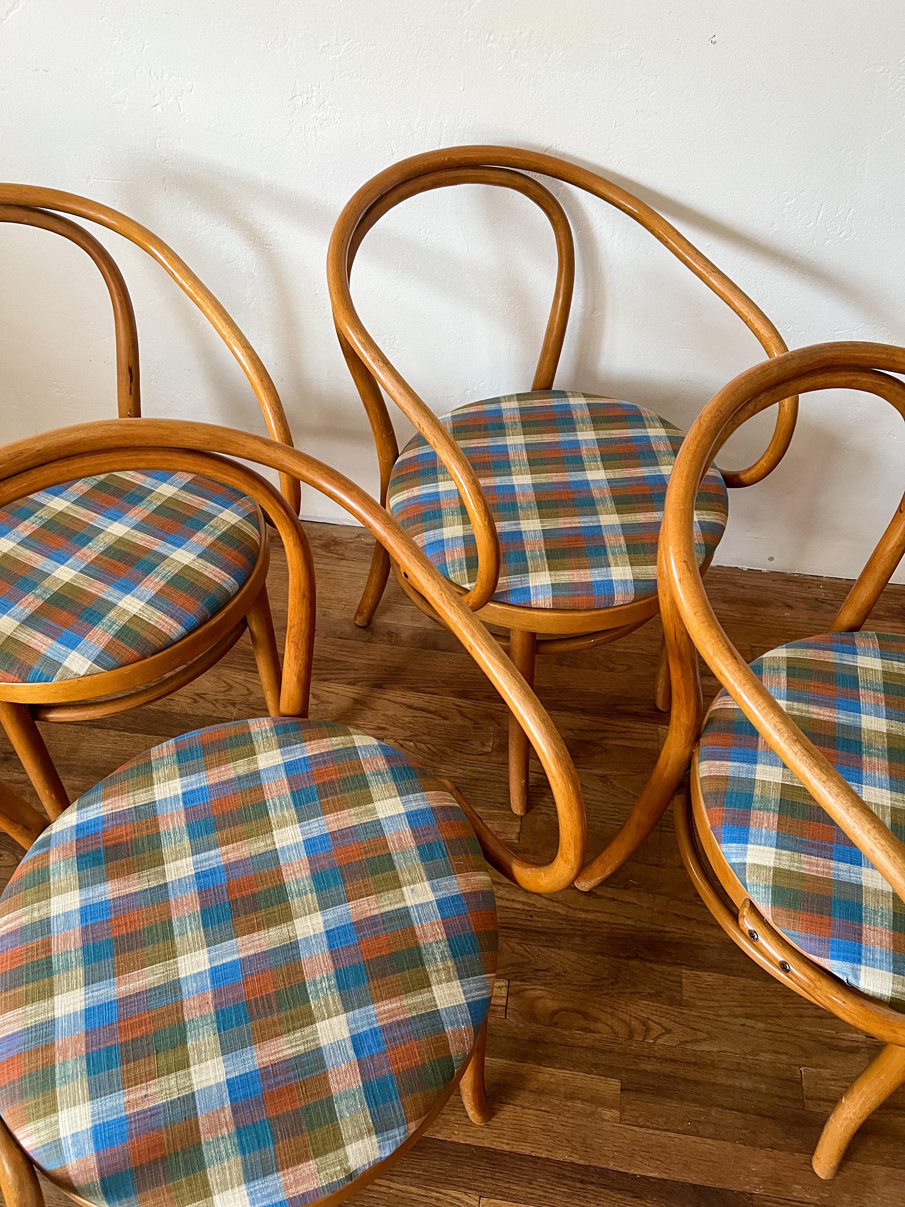 Vintage Thonet B9 Sessel neu gepolstert in Plaid - Satz von 4 im Angebot 4