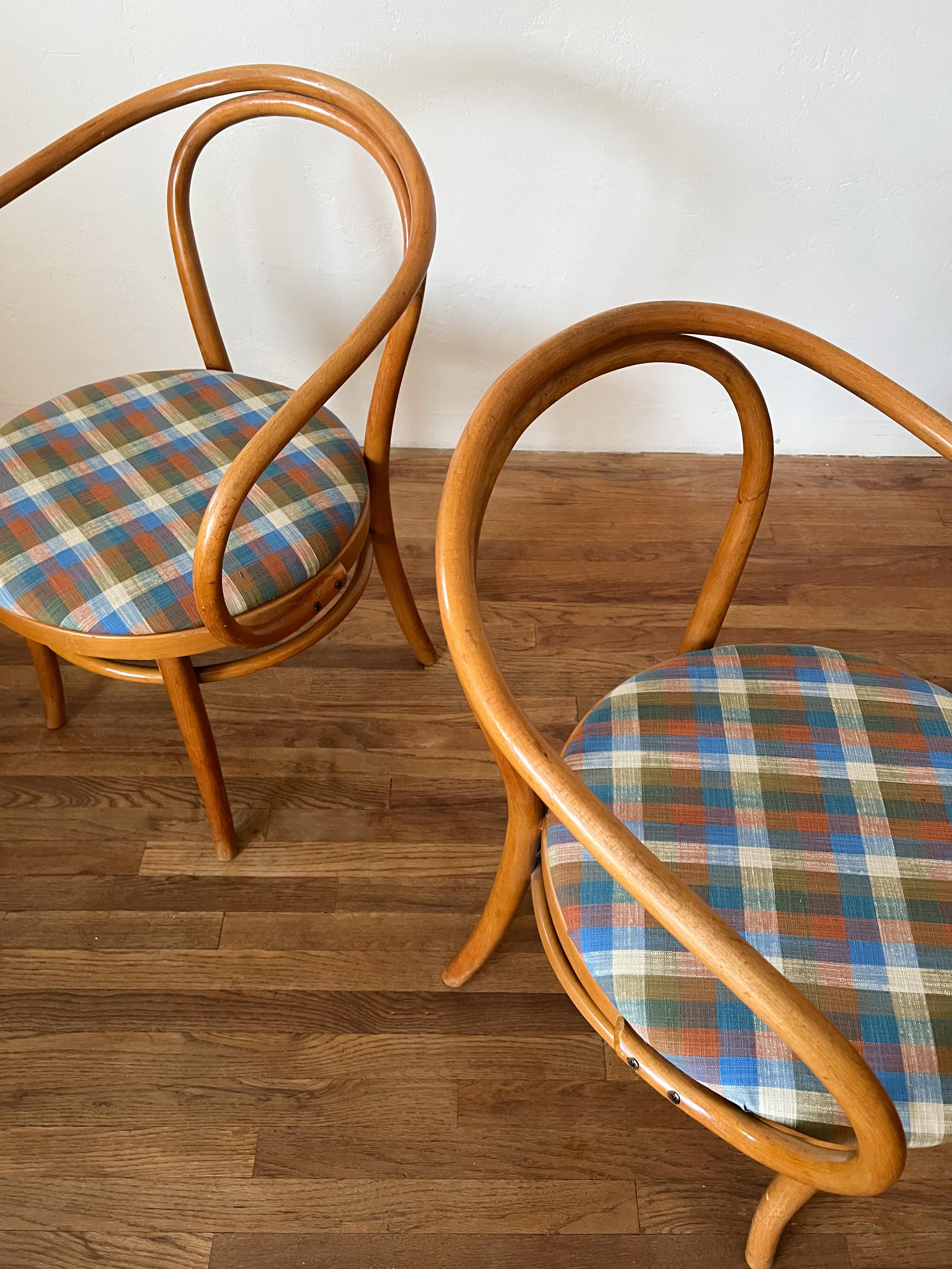 Vintage Thonet B9 Sessel neu gepolstert in Plaid - Satz von 4 (Bauhaus) im Angebot
