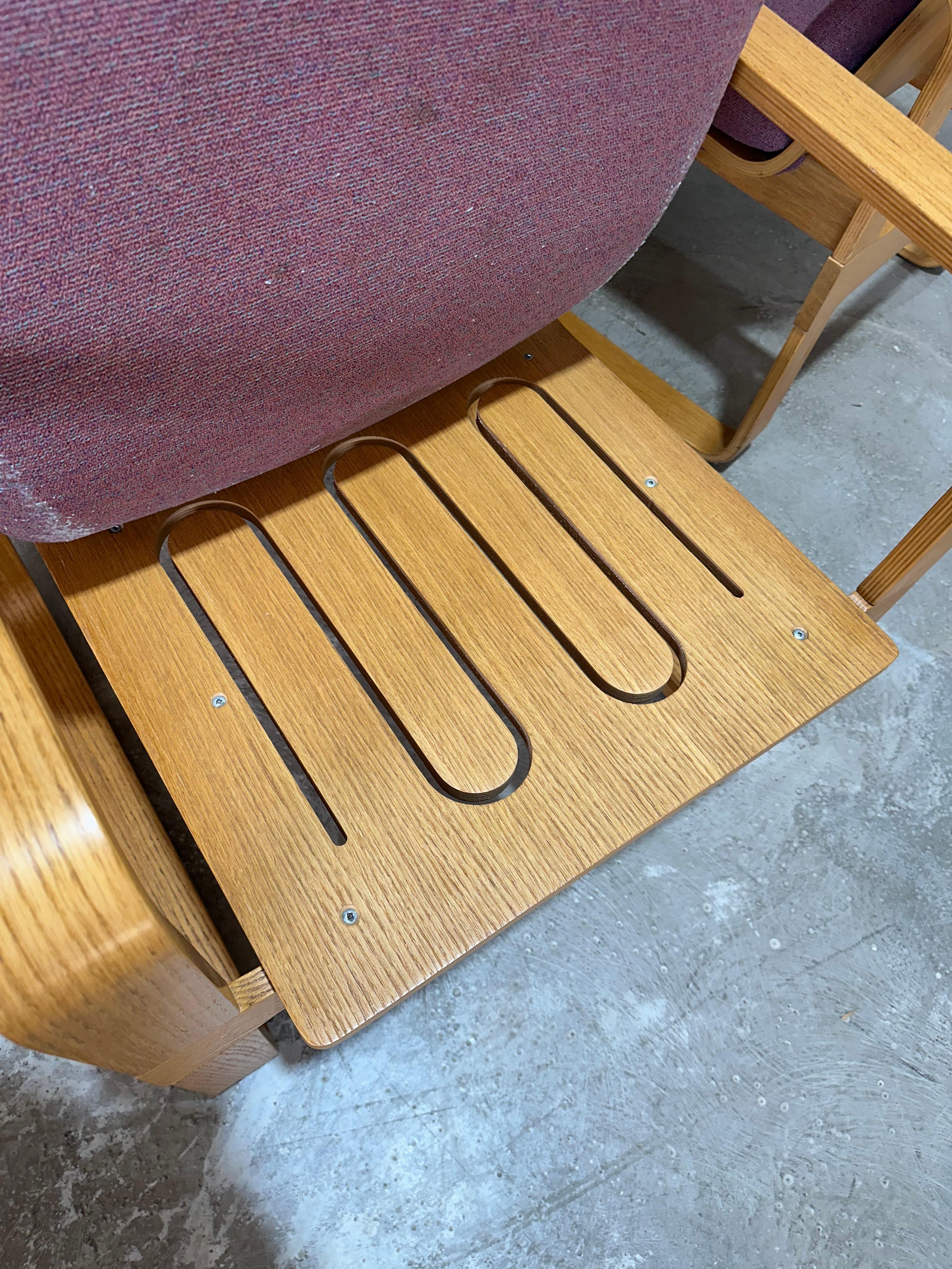 Vintage Thonet Beech Bentwood Lounge Chairs, a Pair For Sale 3