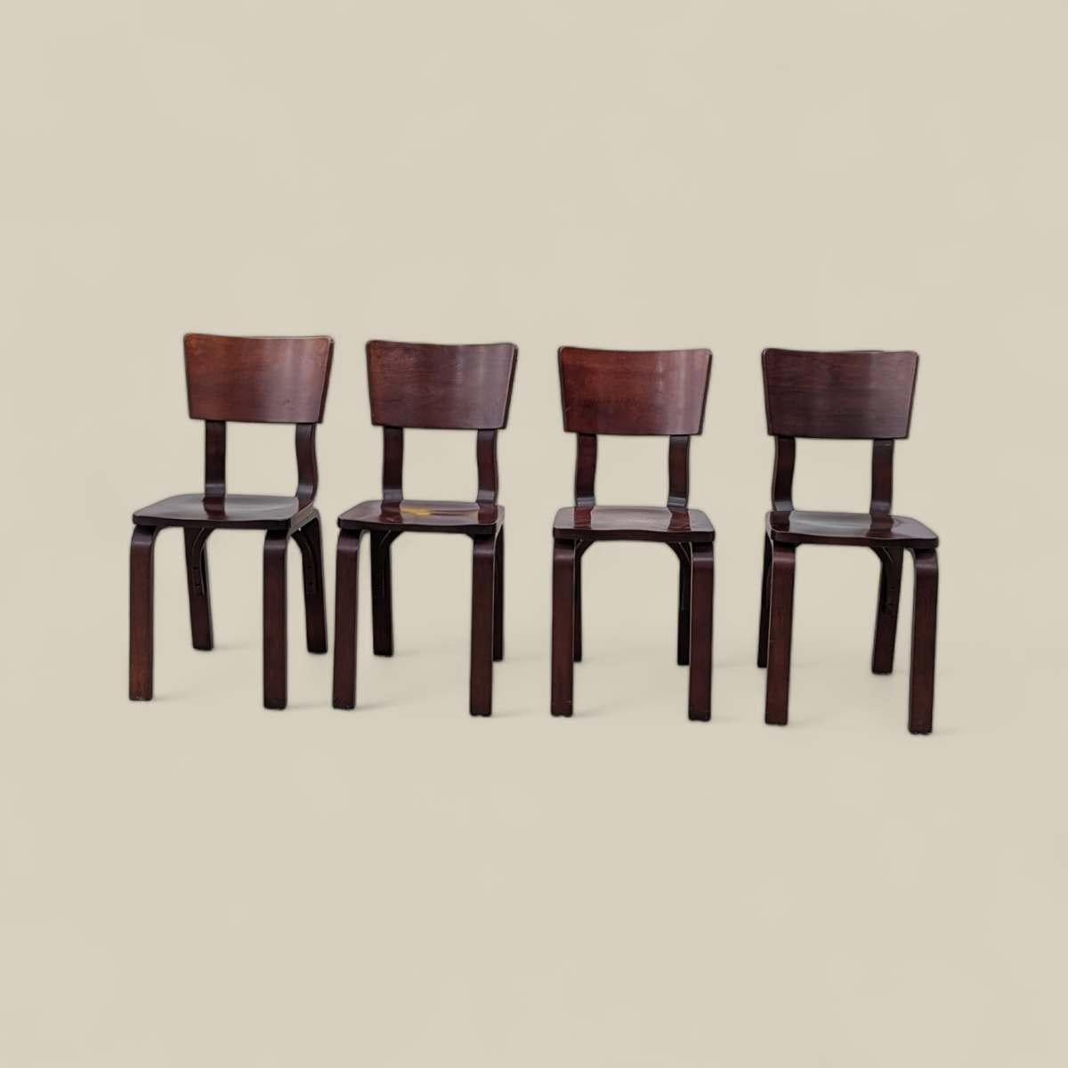 American Vintage Thonet Bentwood Dining Chairs For Sale