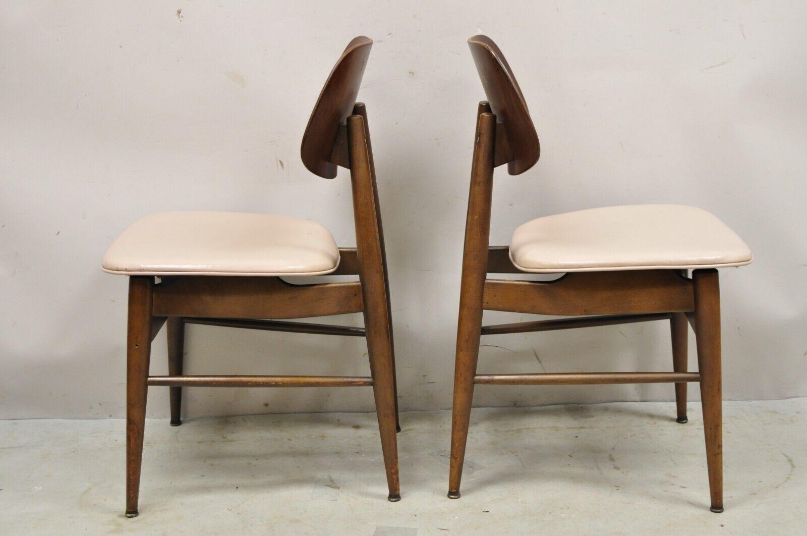 Mid-Century Modern Vintage Thonet Mid Century Modern Bentwood Walnut Dining Chairs - Set of 4 For Sale