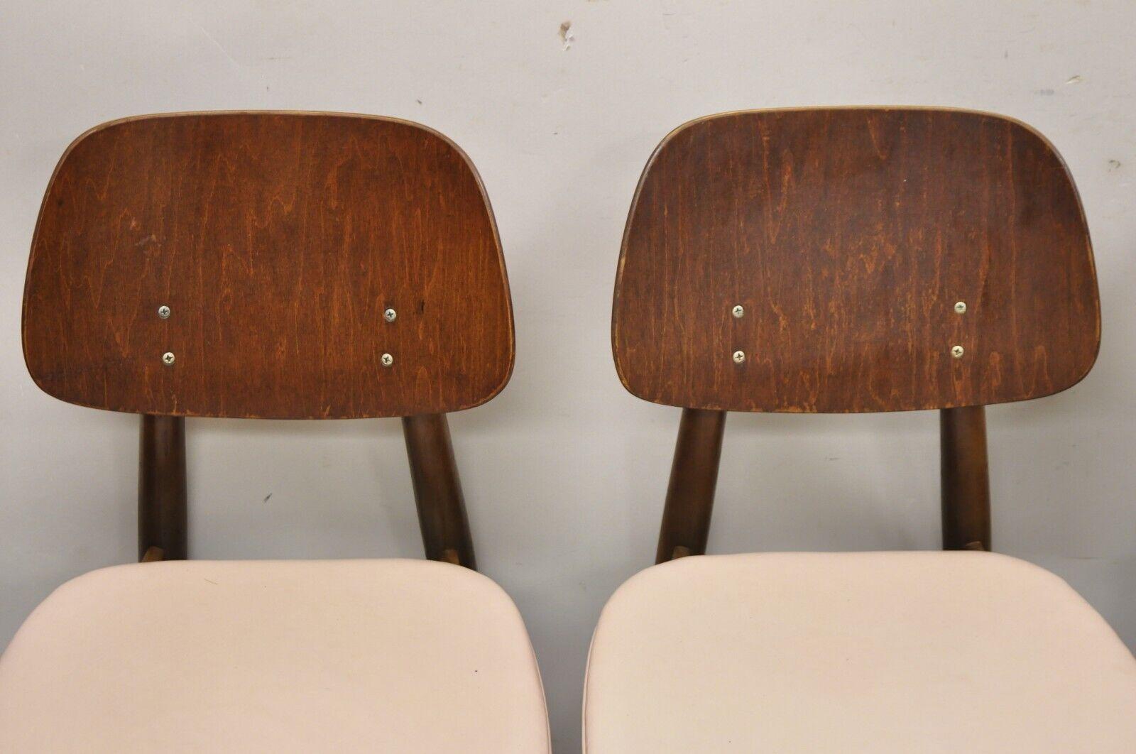 20th Century Vintage Thonet Mid Century Modern Bentwood Walnut Dining Chairs - Set of 4 For Sale