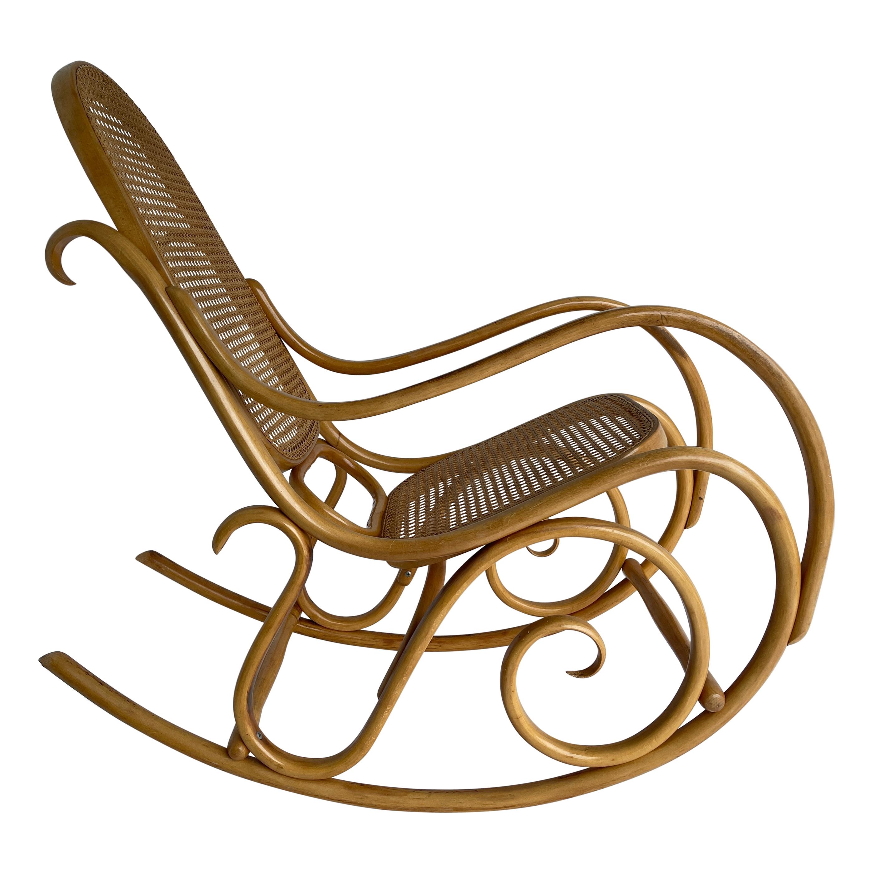 Vintage Thonet Schaukelstuhl Rocking Chair, Mid-Century Modern
