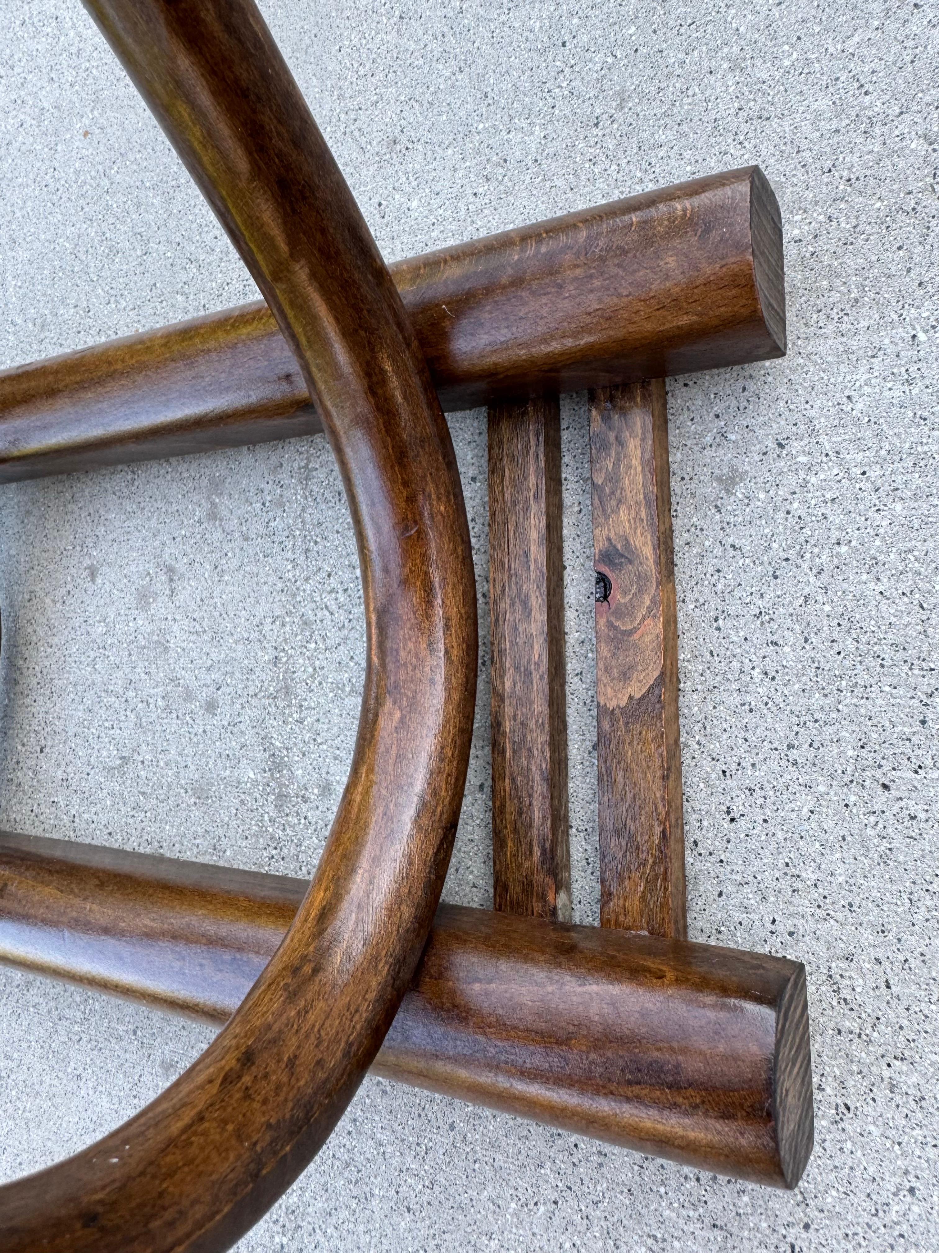 Appendiabiti da parete in legno curvato in stile Thonet con ganci curvi, 20° secolo in vendita 3