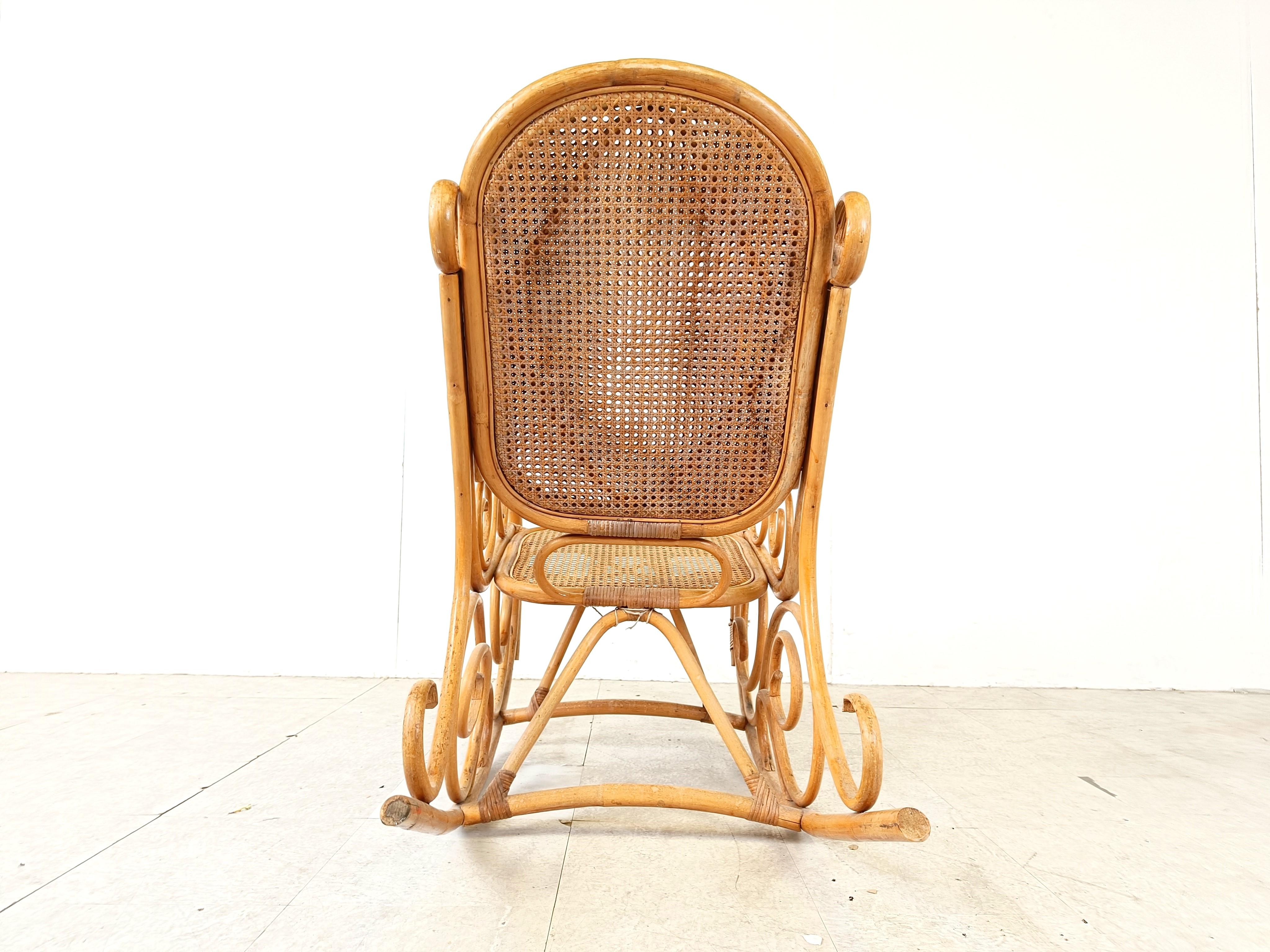 Vintage thonet style rocking chair, 1950s For Sale 1