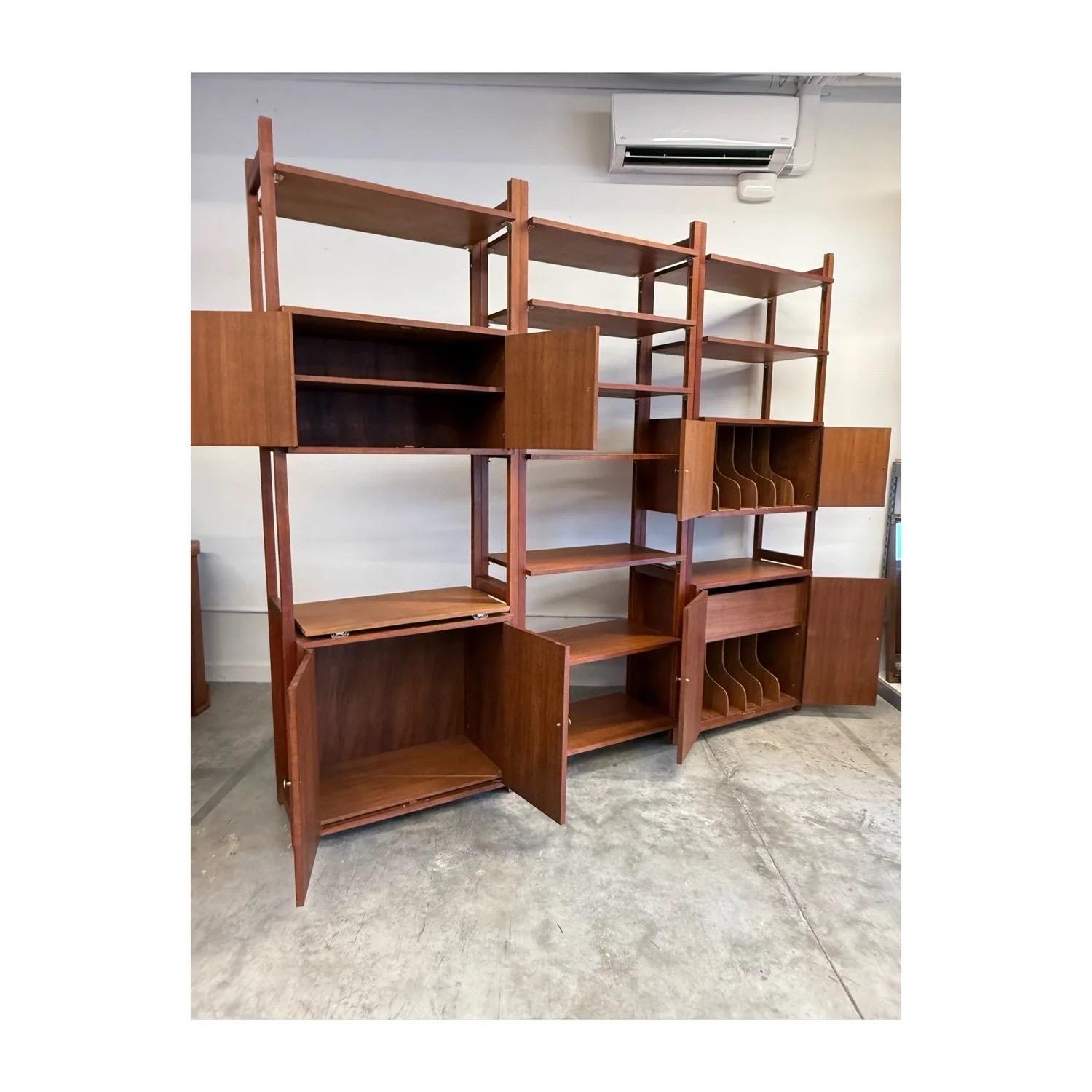 Meuble haut à trois travées By Vintage en vente 1