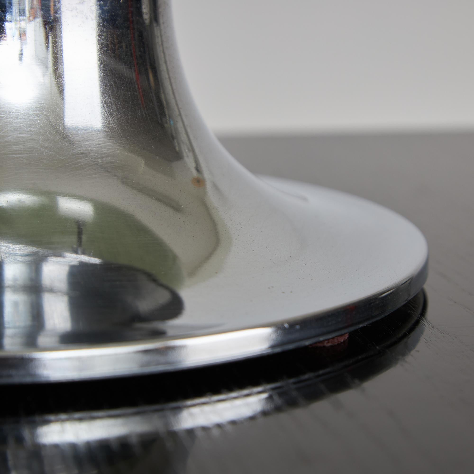 Vintage Three-Bulb Glass Globe and Chrome Table Lamp For Sale 10