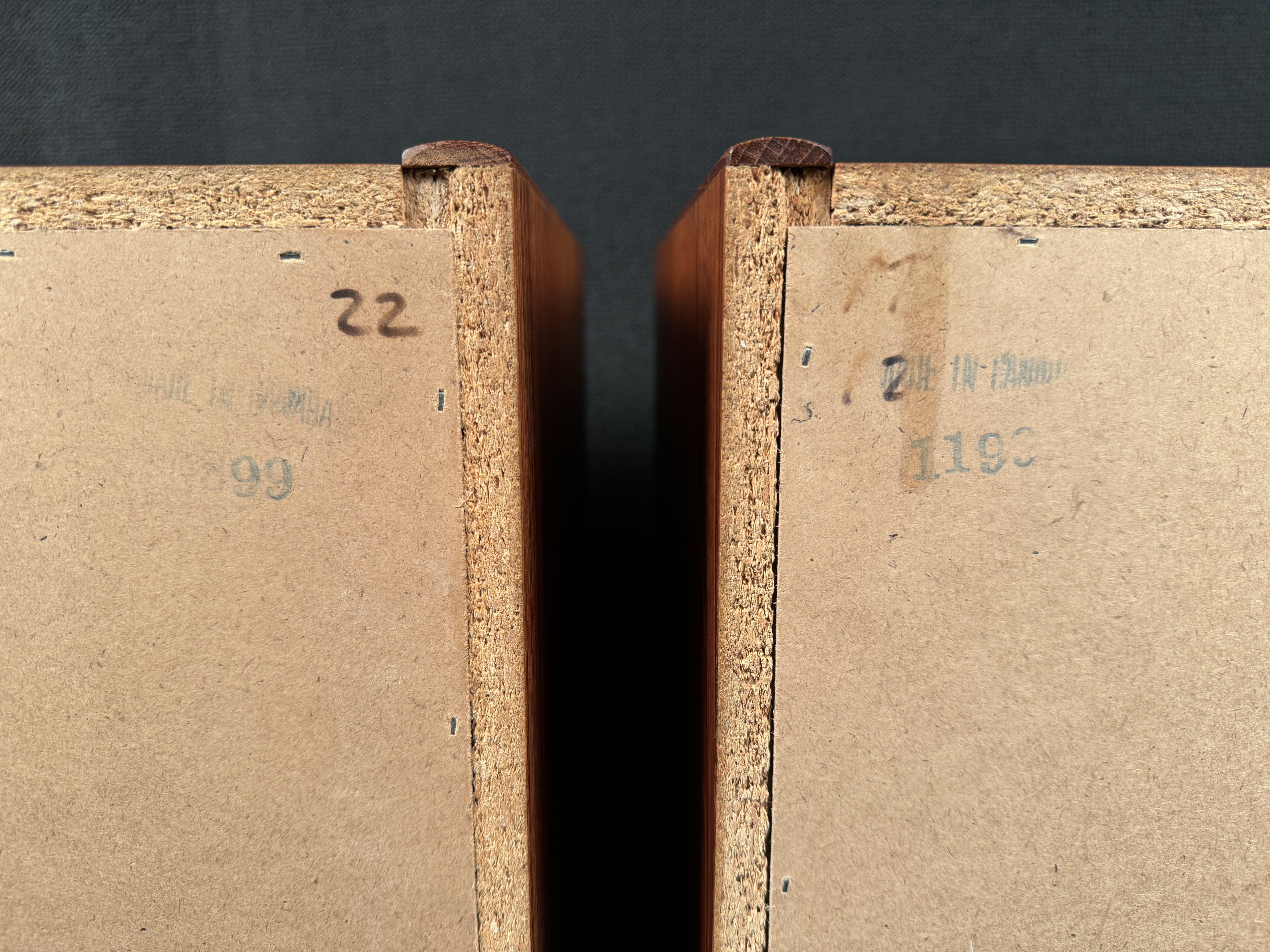 Vintage-Nachttische mit drei Schubladen aus Teakholz im Angebot 11