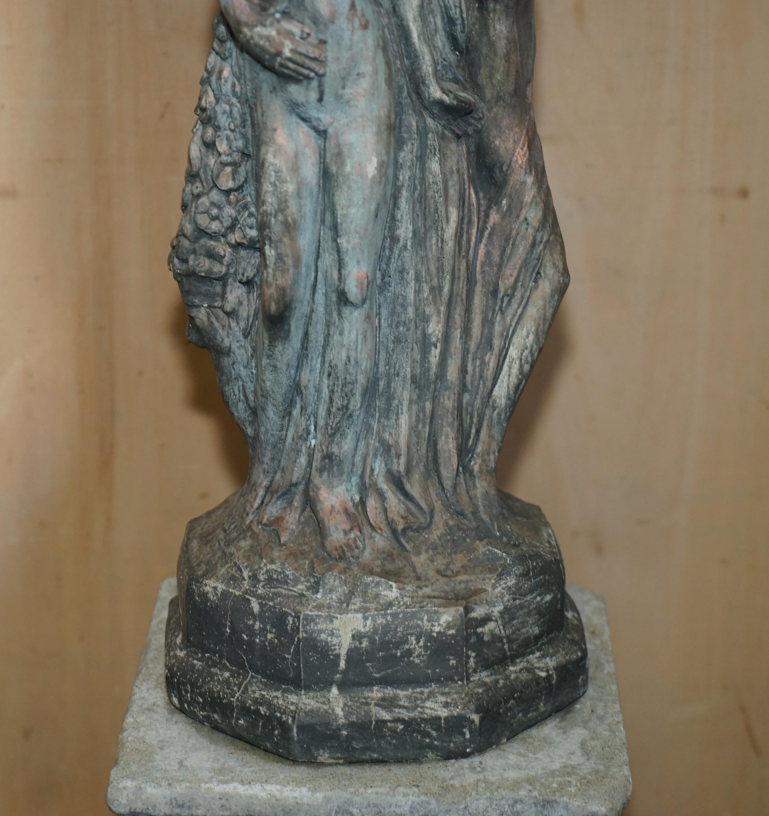 ESTATUA VINTAGE DE BAñO DE AVES DE TRES GRACES CON ACABADO ALTAMENTE PATINADO en venta 6