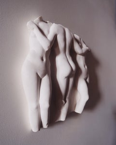 Escultura de pared de escayola Vintage Tres Gracias de Eleganza Ltd.