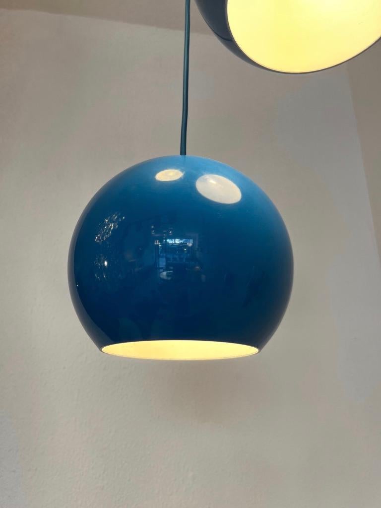 Lacquered Vintage Three Pendant Lamp Turquoise Blue Topan by Verner Panton ca. 1959 For Sale