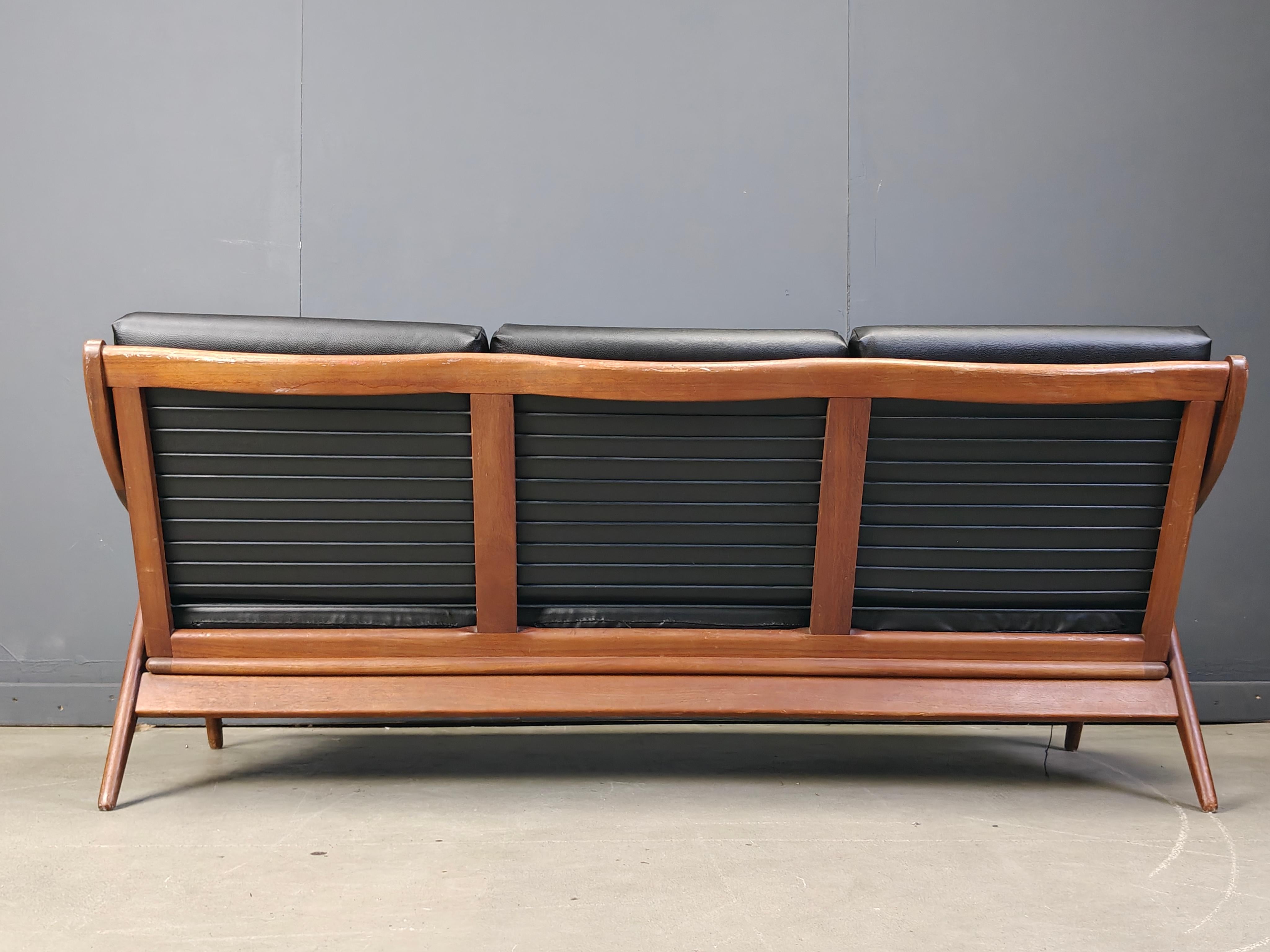 Vintage three seater 'de knoop' sofa by de ster Gelderland, 1960s In Good Condition For Sale In Leuven, Vlaams Gewest