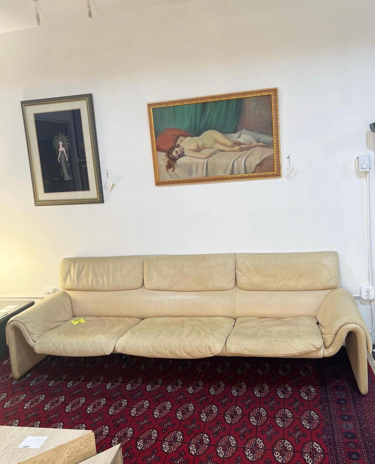 Dreisitziges Vintage-Leder-Sofa im Stil von De Sede DS 2011 (Moderne der Mitte des Jahrhunderts) im Angebot
