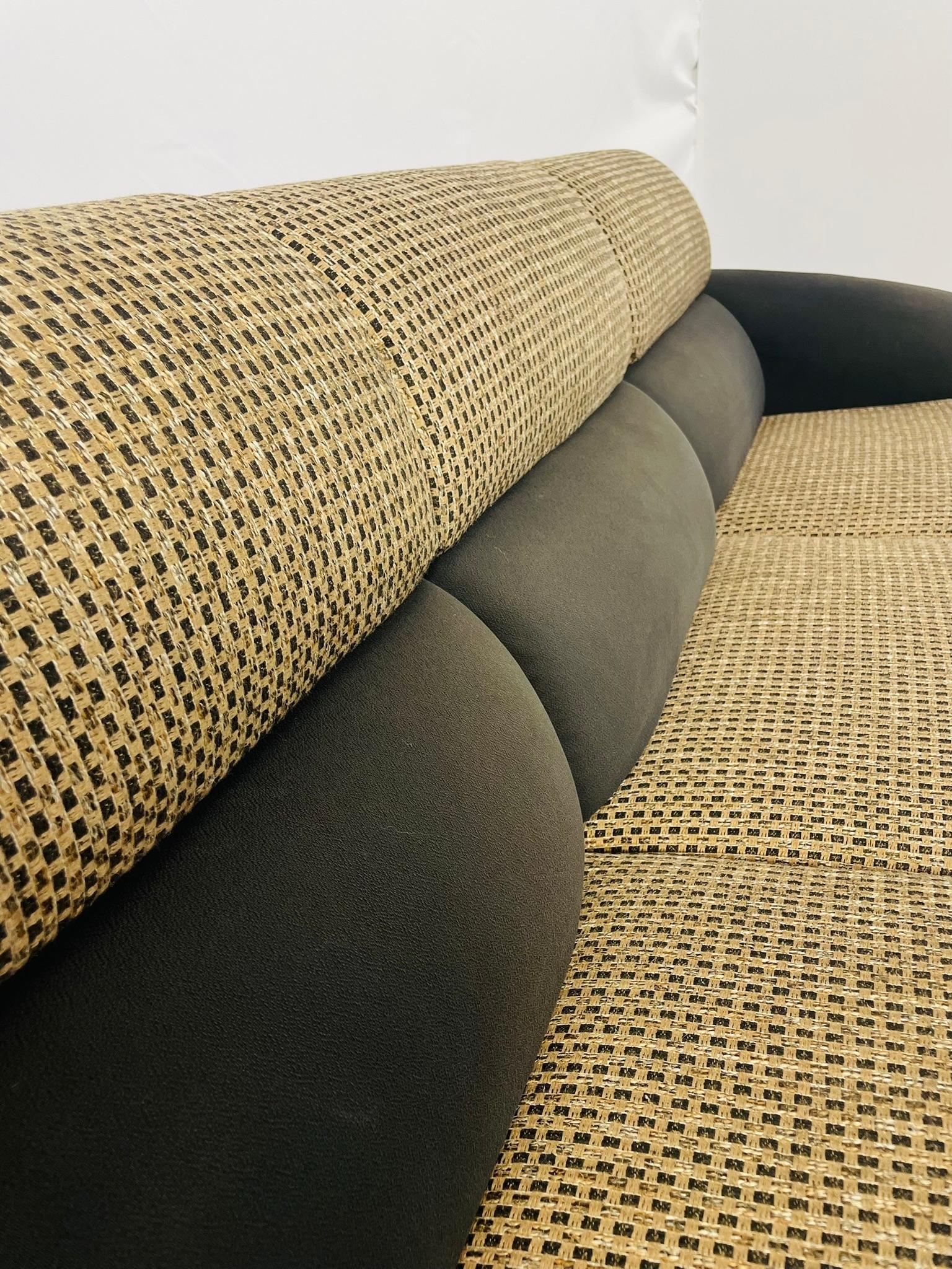 Dreisitzer-Sofa im Vintage-Stil von Vladimir Kagan für Weiman Furniture im Angebot 3