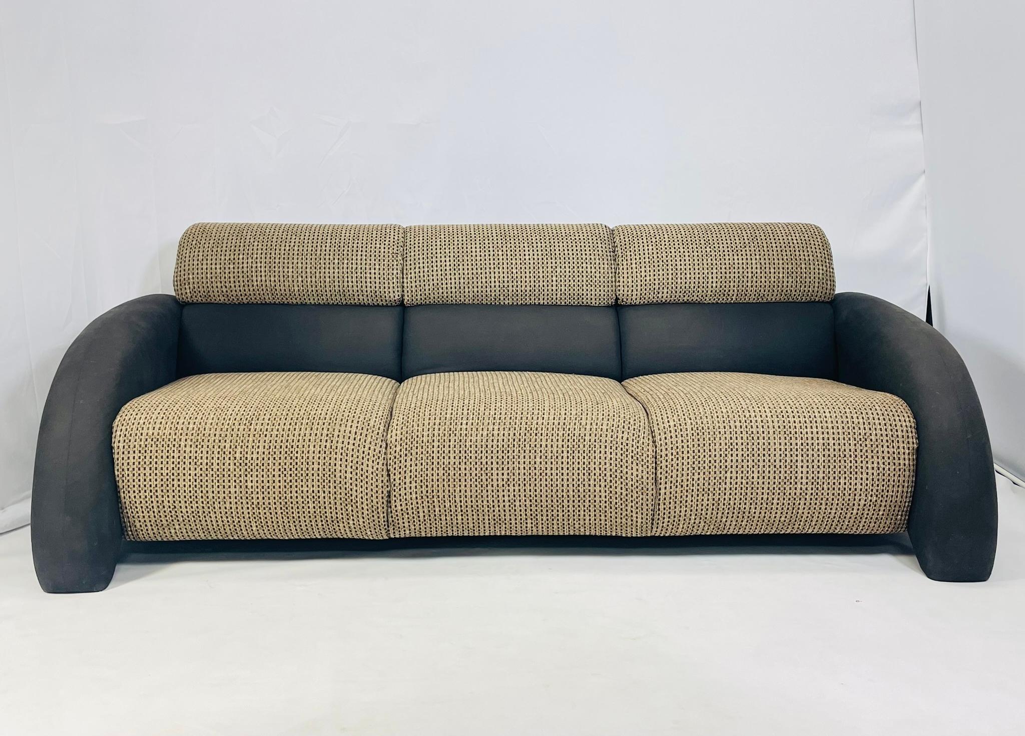 Dreisitzer-Sofa im Vintage-Stil von Vladimir Kagan für Weiman Furniture (Moderne der Mitte des Jahrhunderts) im Angebot