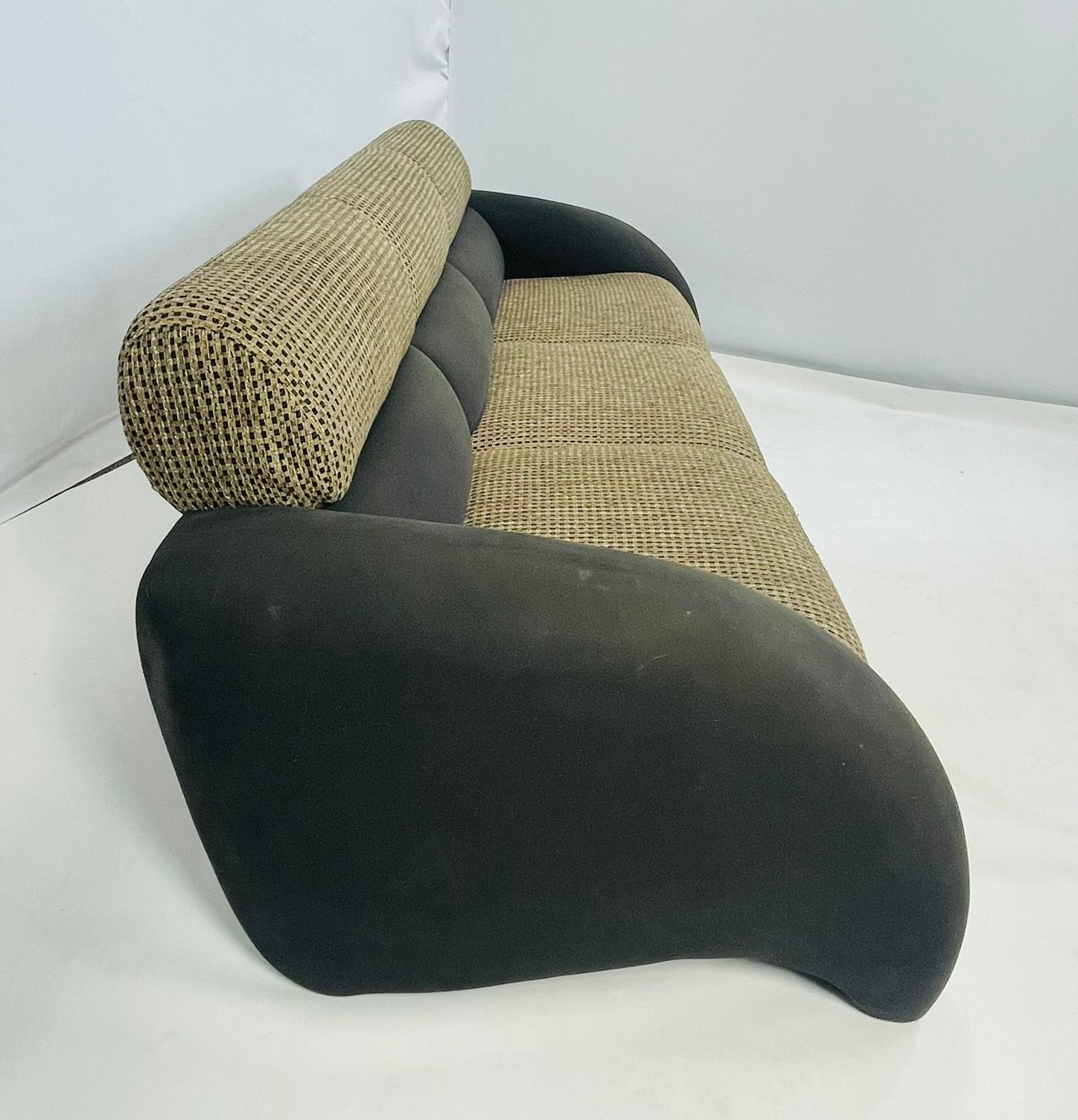 Dreisitzer-Sofa im Vintage-Stil von Vladimir Kagan für Weiman Furniture (Handgefertigt) im Angebot