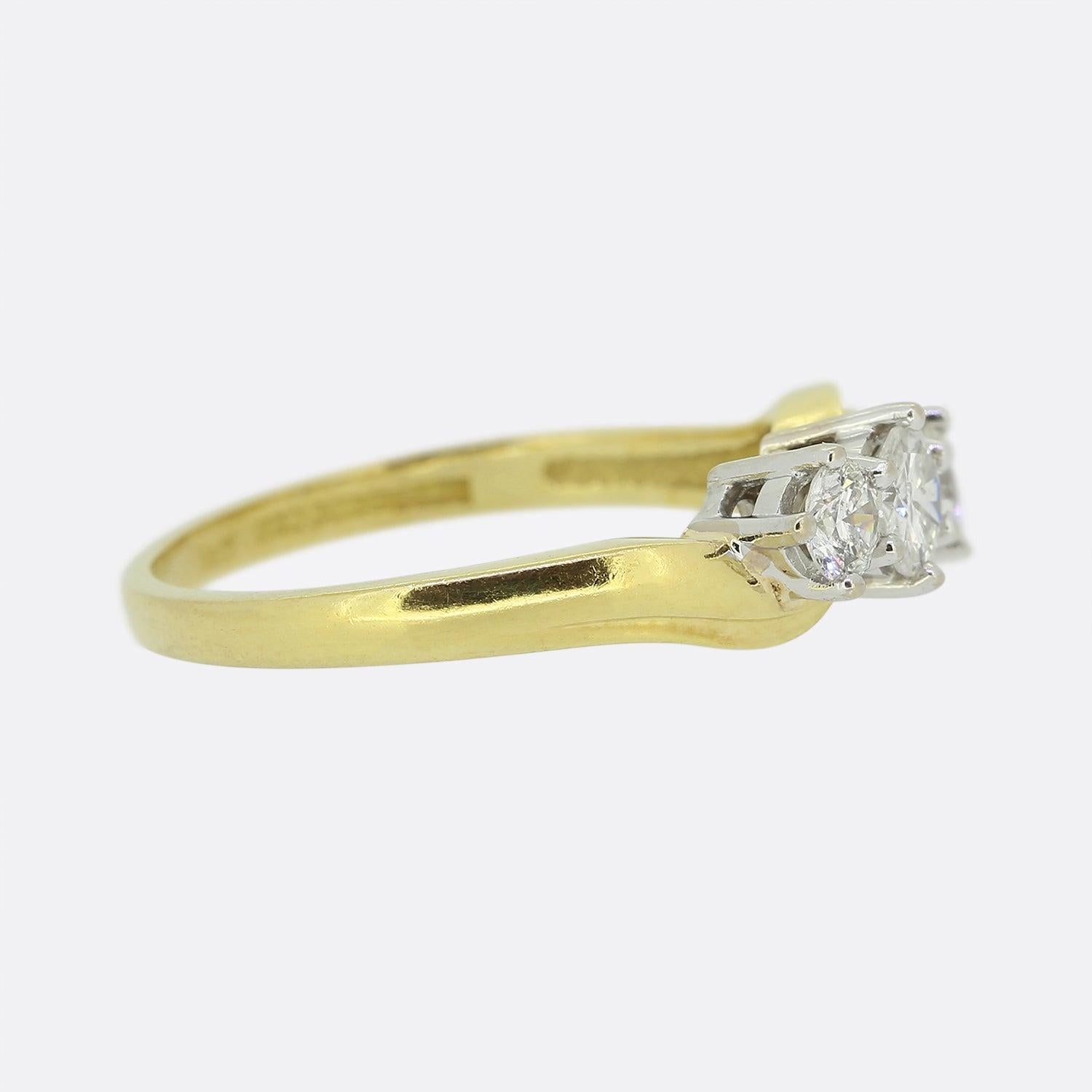 Brilliant Cut Vintage Three-Stone 0.50 Carat Diamond Twist Ring For Sale