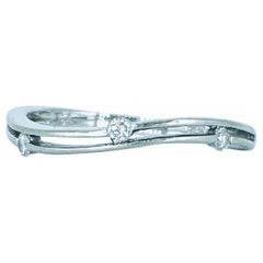 Vintage Three-Stone Designer 0.075 Carat Diamond 18k White Gold Bang Ring