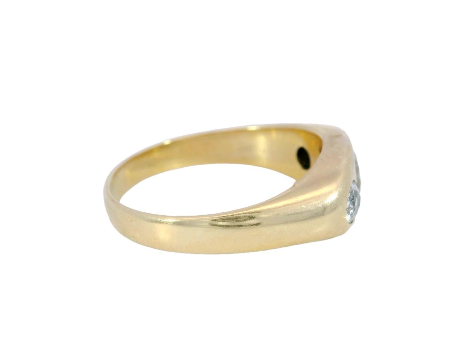 Vintage Three Stone Diamond Gypsy Ring 14K Yellow Gold ~1.15 Carats Total Sz 8.5 In Excellent Condition In Fairfield, CT