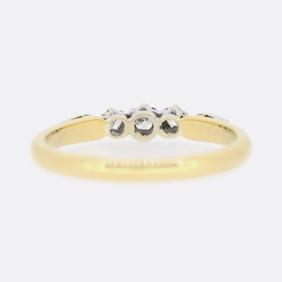 Round Cut Vintage Three Stone Diamond Ring For Sale