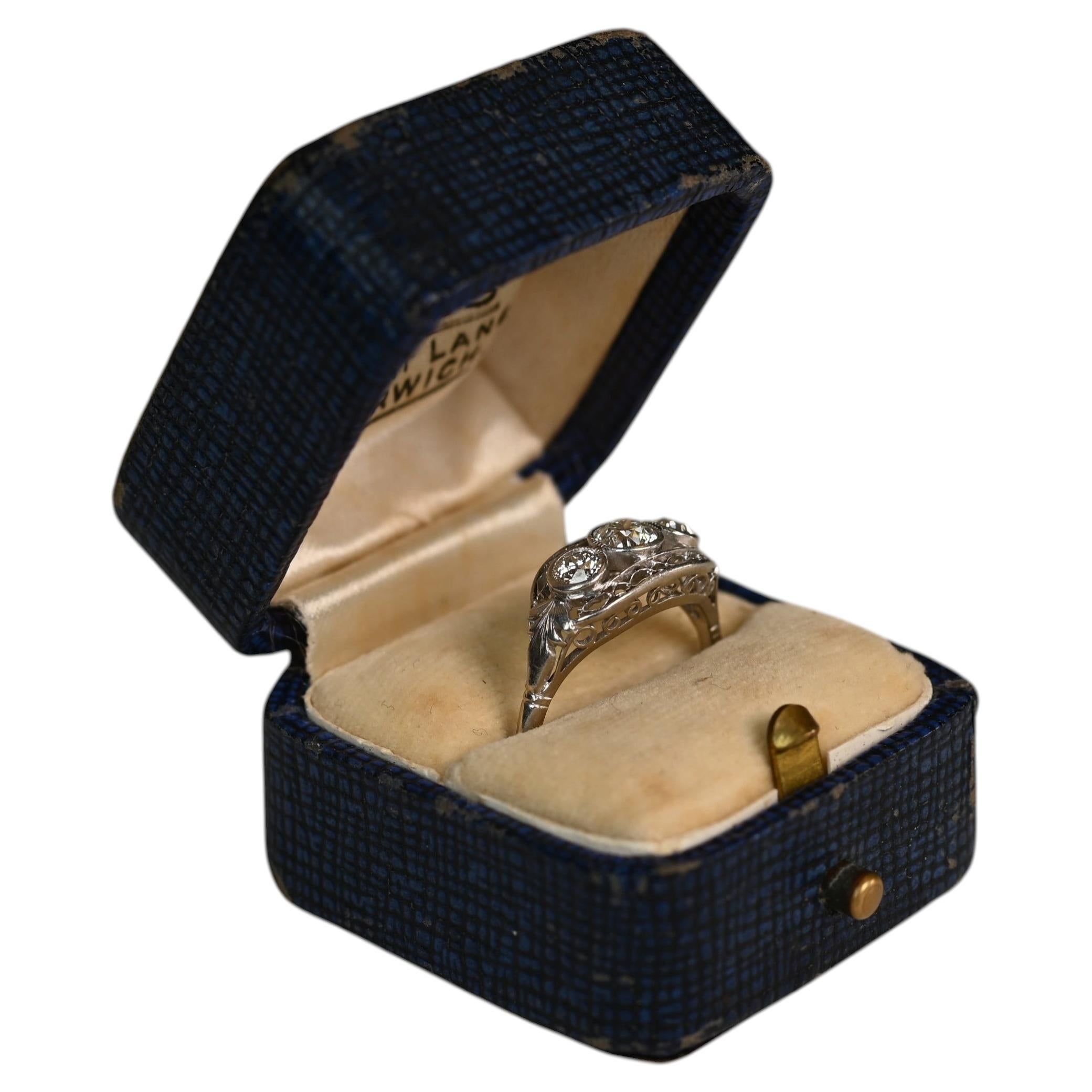 Art Deco Three Stone Old European Cut Ring. 0.60ct Diamond Ring Platinum JVS2-SI For Sale