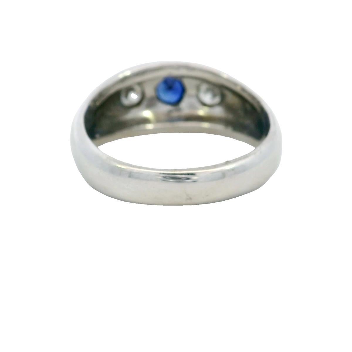 Bague gitane vintage à trois pierres avec saphirs et diamants en or blanc 14 carats Bon état - En vente à Fairfield, CT