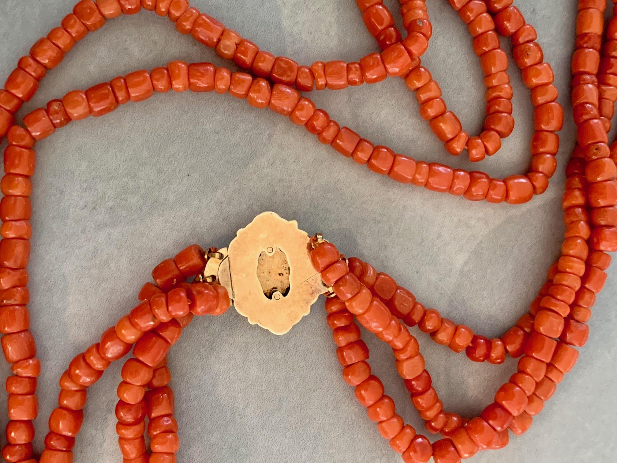 Bead Vintage Three-Strand Graduated Natural Coral Necklace with 14 Karat Gold Clasp For Sale