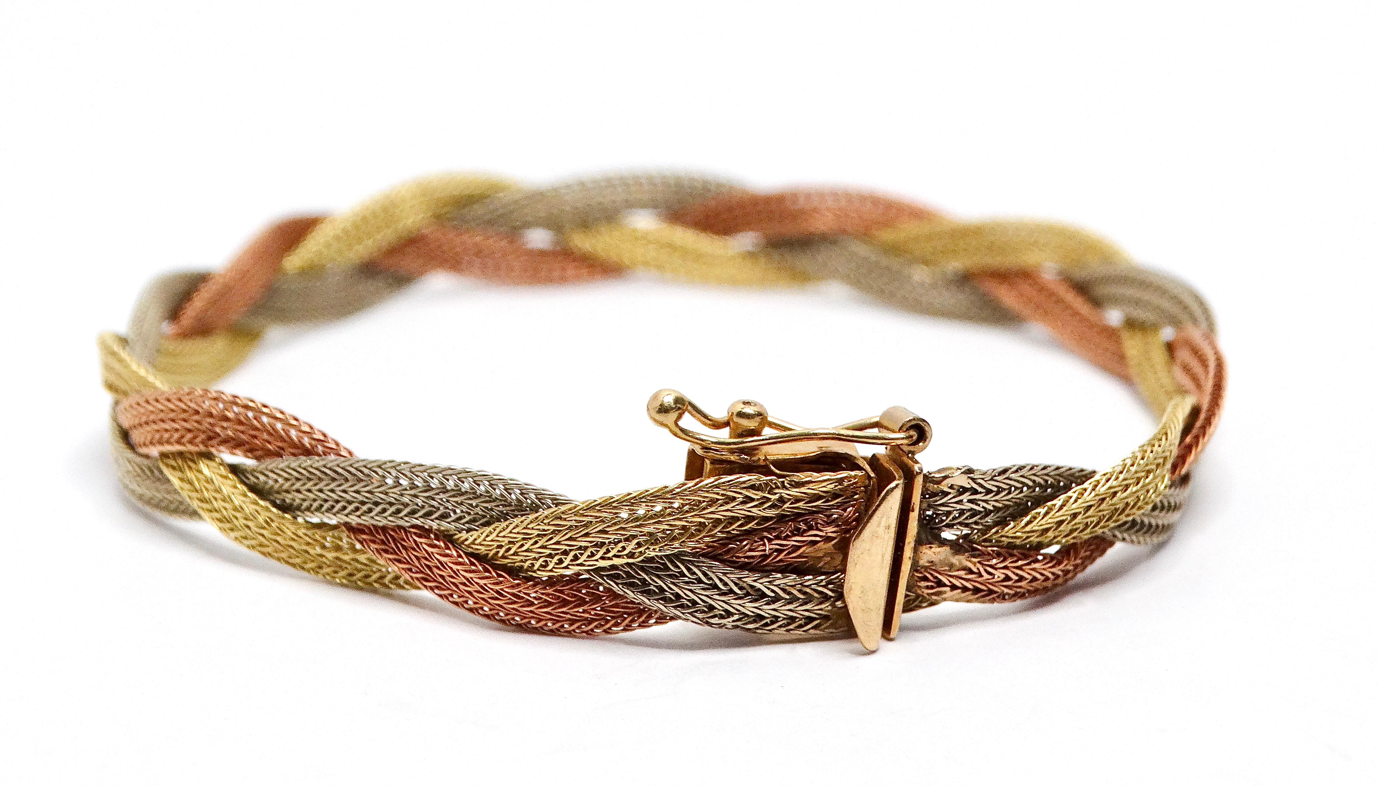 Vintage Three-Tone 14k Gold Braided Bracelet In Good Condition For Sale In Scottsdale, AZ