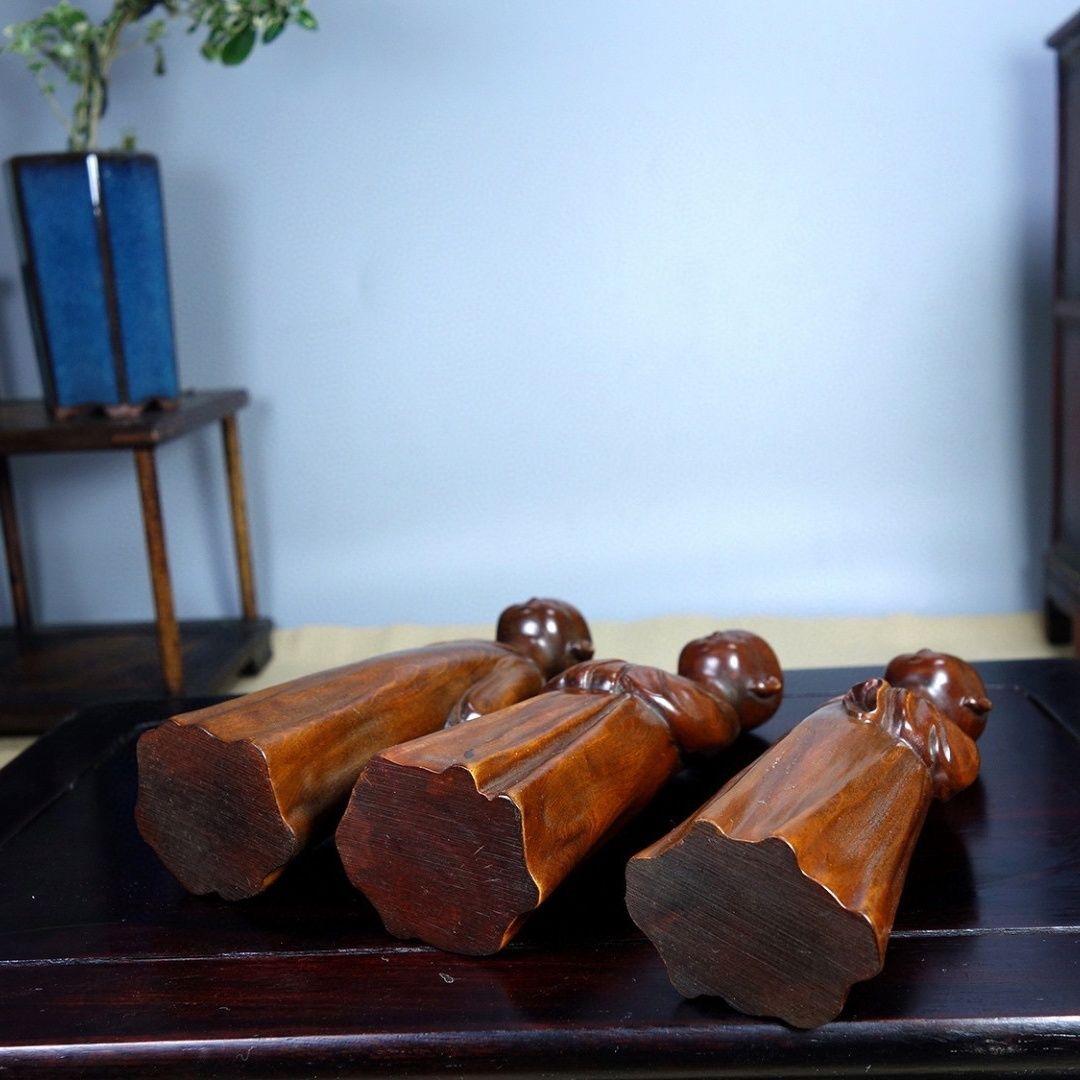Vintage drei Holzschnitzerei asiatischen Tempel Mönche Statuen Set im Angebot 4
