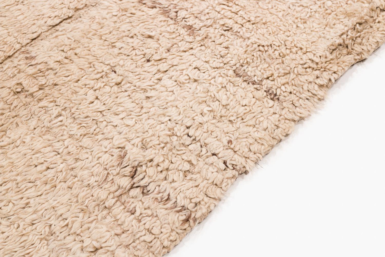 Vintage Tibetan White Wool Decke oder Teppich mit rotem Ende Panel 5'7'' x 4'8'' im Angebot 2