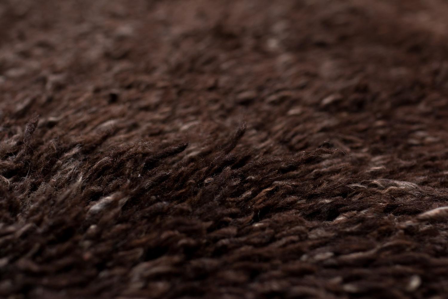 Vintage Tibetan Brown Shag Wolle Decke oder Teppich mit rotem Ende Panel 6'2'' x 6'2