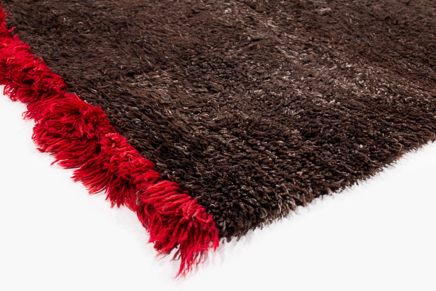 Vintage Tibetan Brown Shag Wolle Decke oder Teppich mit rotem Ende Panel 6'2'' x 6'2