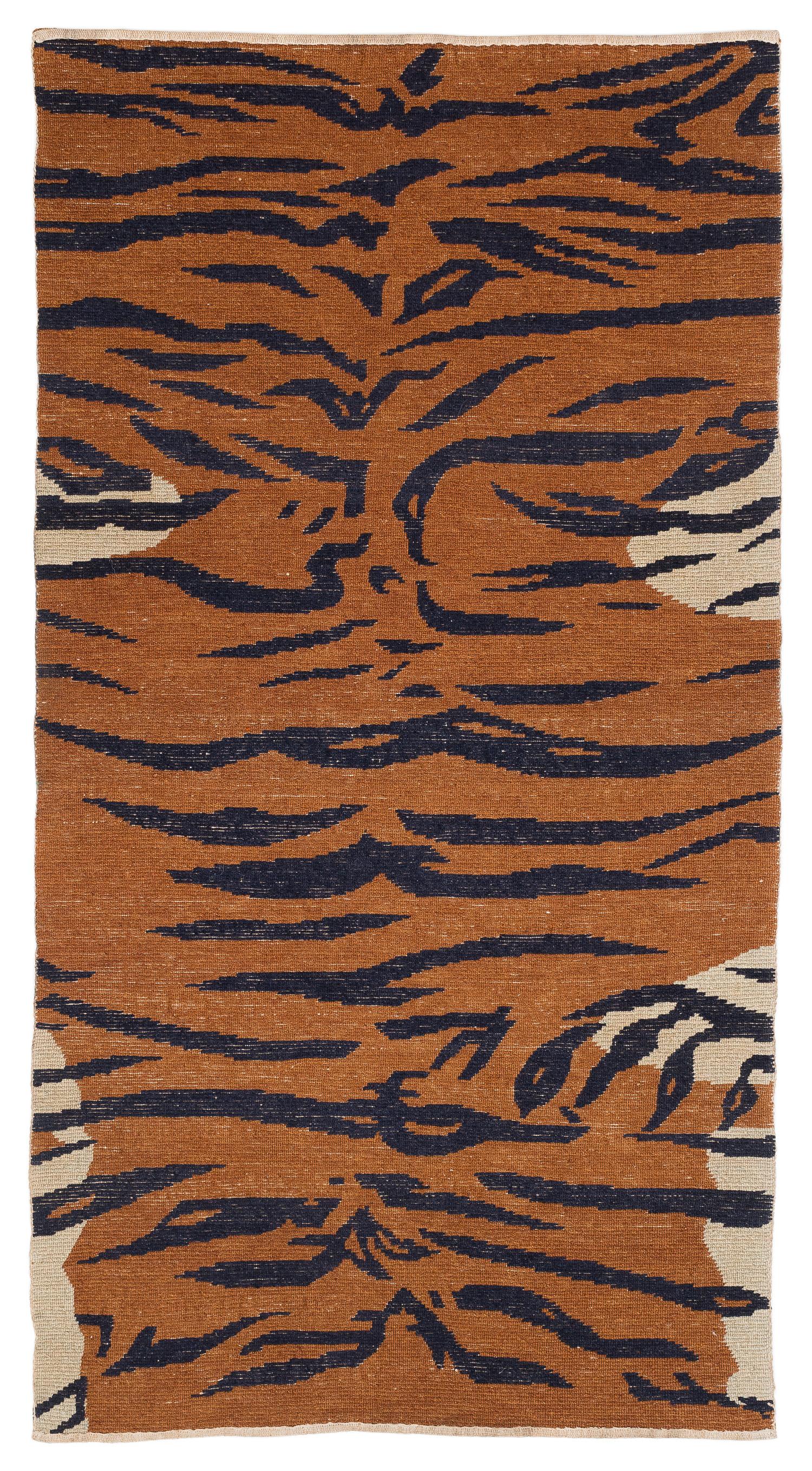 Tappeto vintage tibetano Khaden Tiger Animal Print con accenti di lana marrone fatto a mano in vendita 6