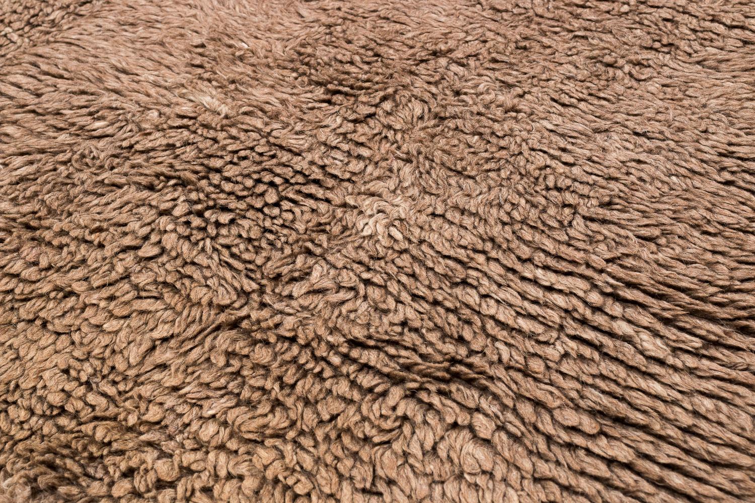 Couverture ou tapis tibétain vintage en laine Brown avec panneau d'extrémité rouge 6'8