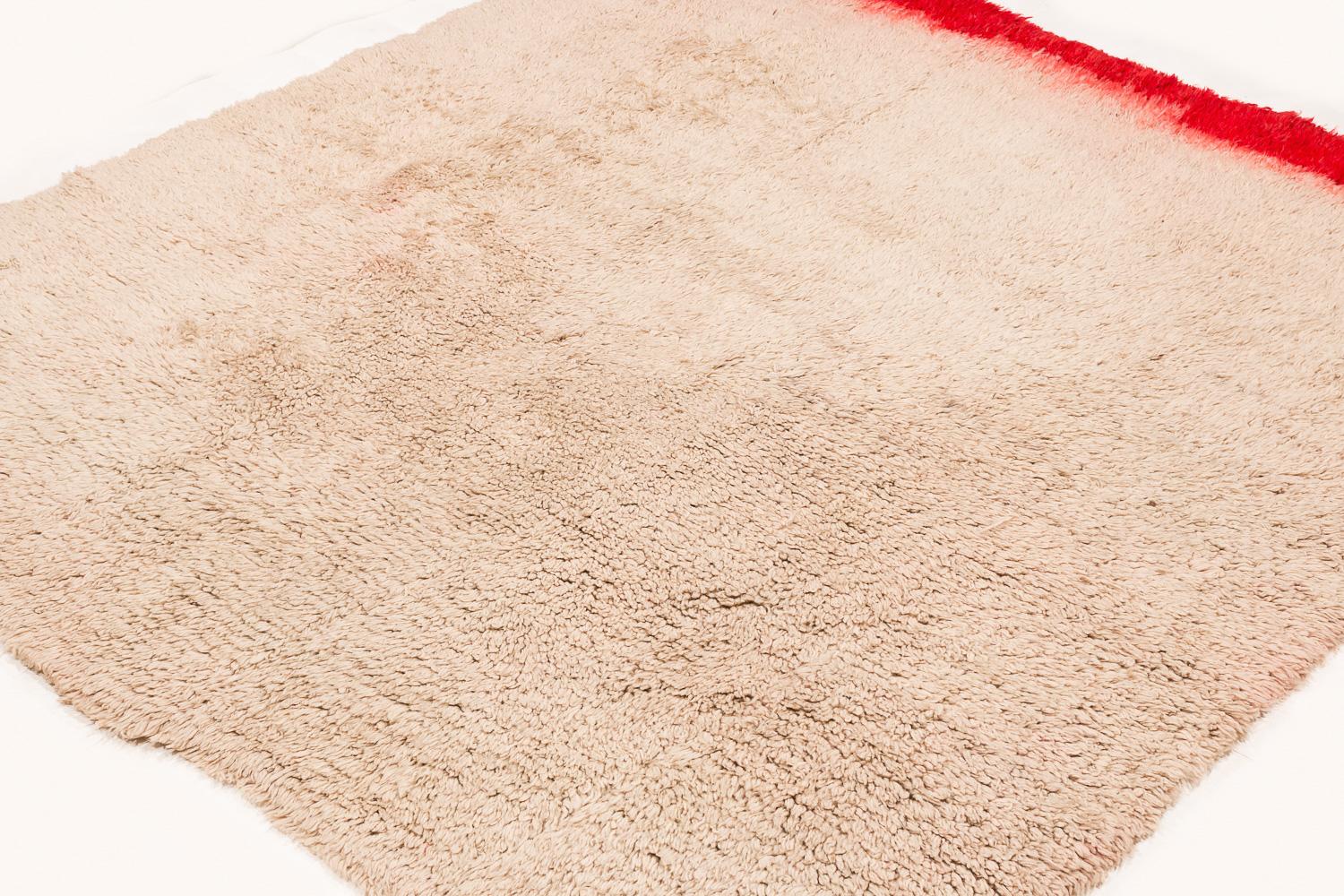 Tibetano Tappeto o coperta tibetana vintage in lana bianca naturale con pannello finale rosso 5'8