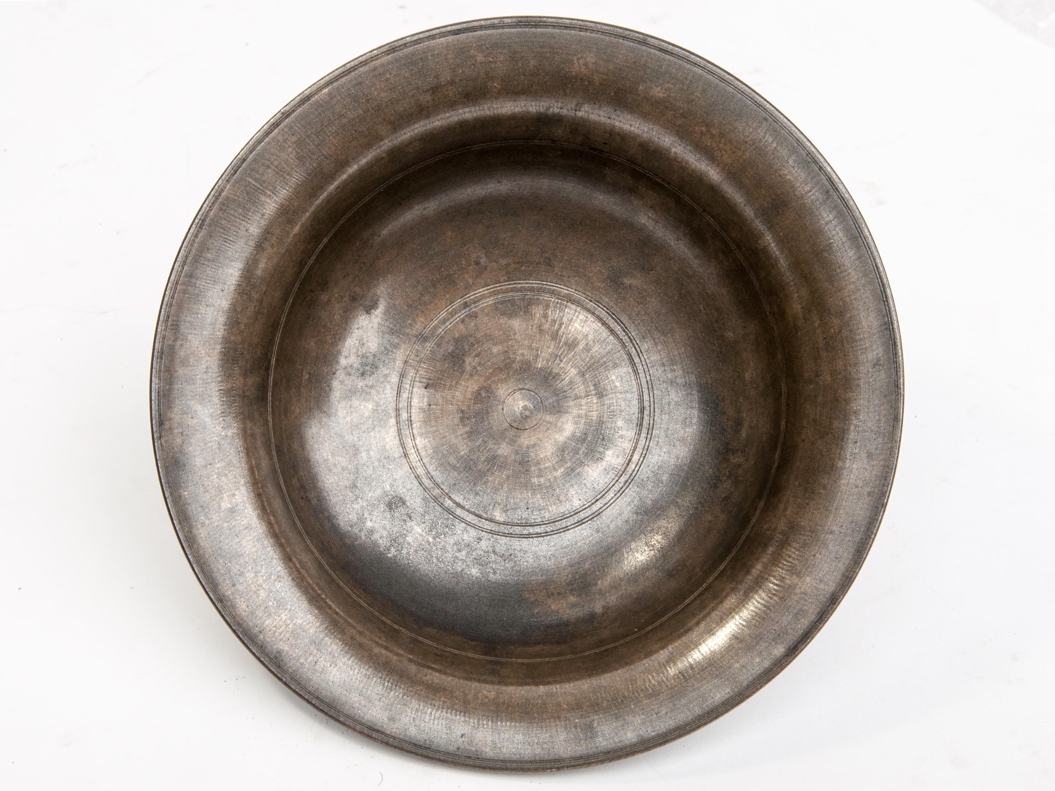 Vintage Tibetan / Nepali Tsampa Bowl, Bronze, Nepal, Early to Mid-20th Century 5