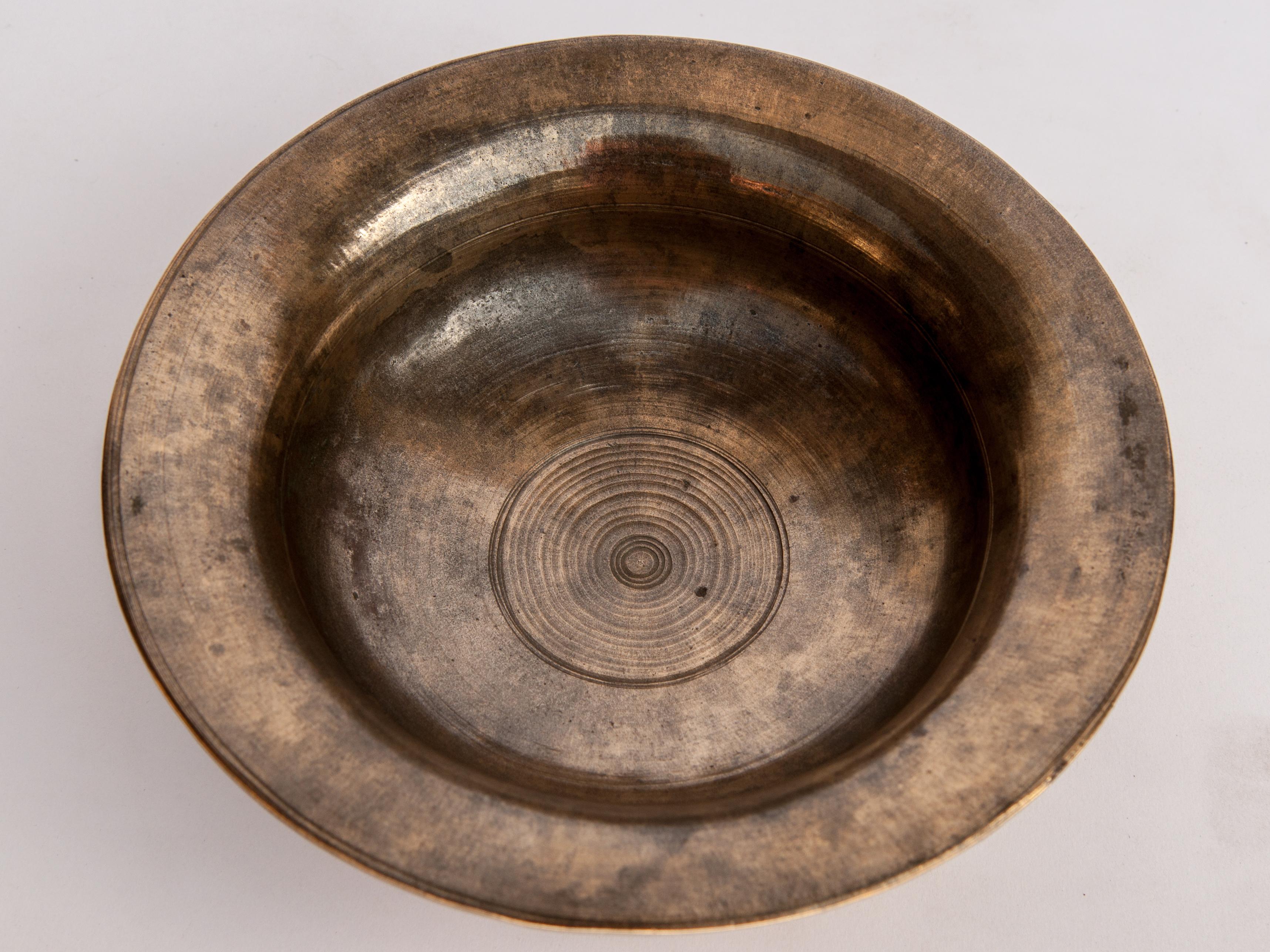 Vintage Tibetan / Nepali Tsampa Bowl, Bronze, Nepal, Mid-20th Century 5