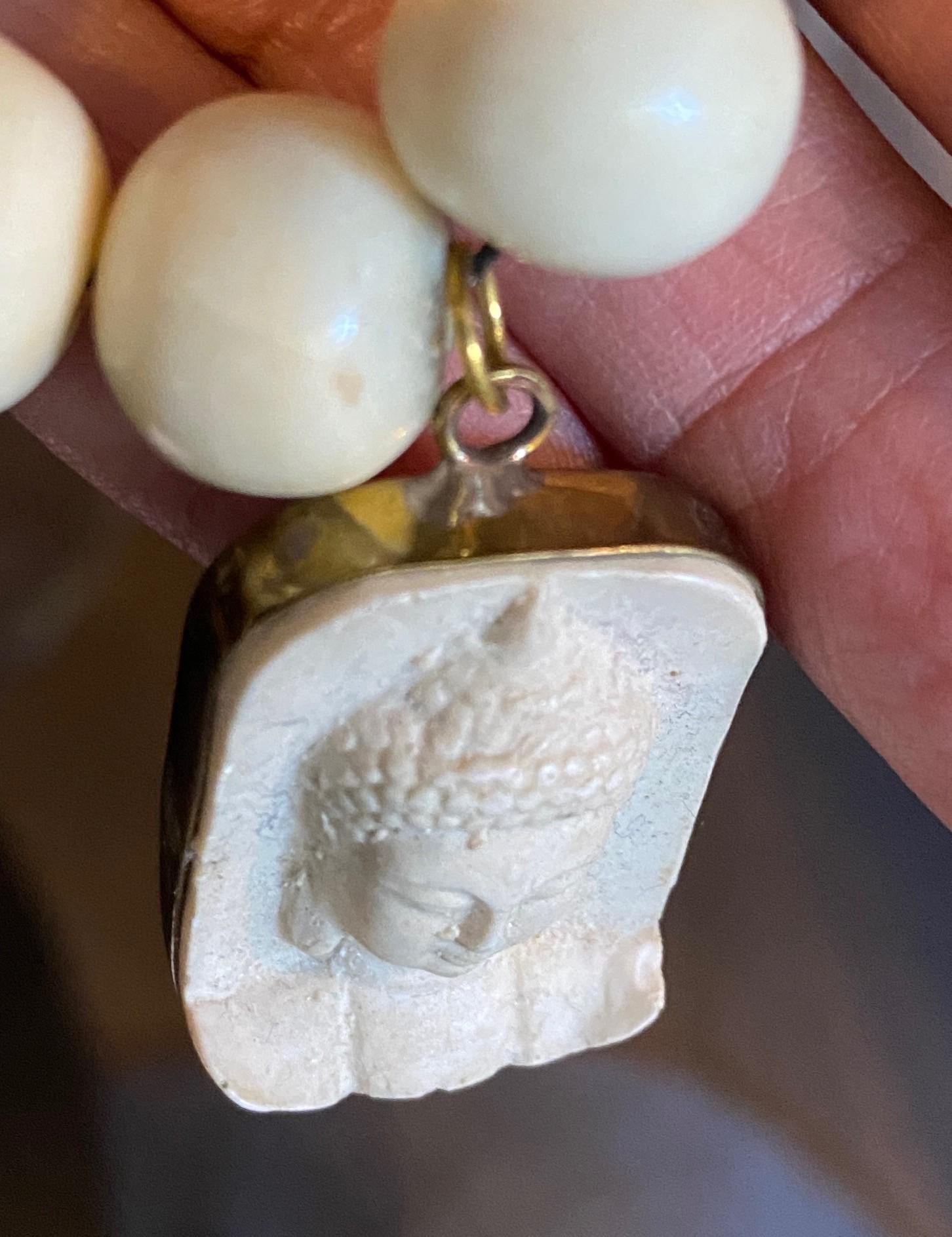 Bracelet bouddhiste vintage tibétain ou asiatique avec buste de Bouddha en perles de mala en vente 3
