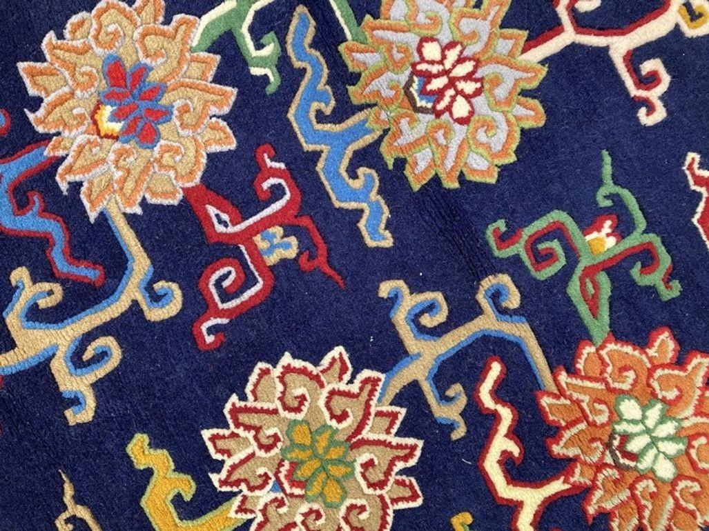 Alter tibetischer Teppich 1,75m x 0,91m im Angebot 5