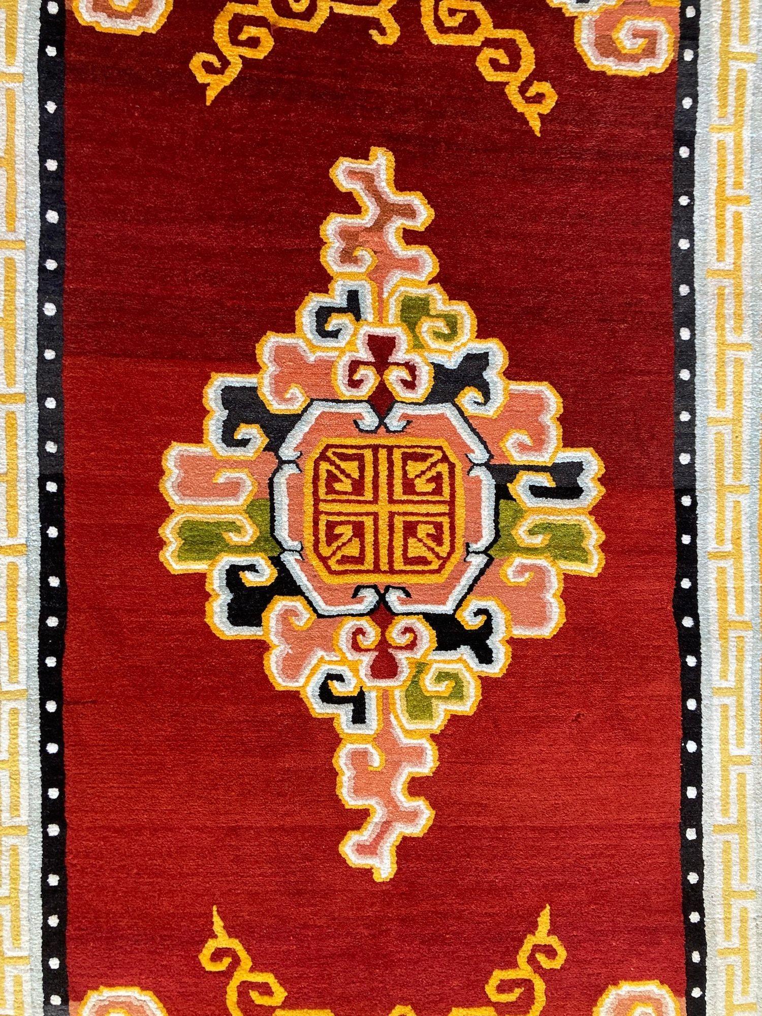 Tappeto tibetano vintage 2,12 m x 1,24 m in vendita 7