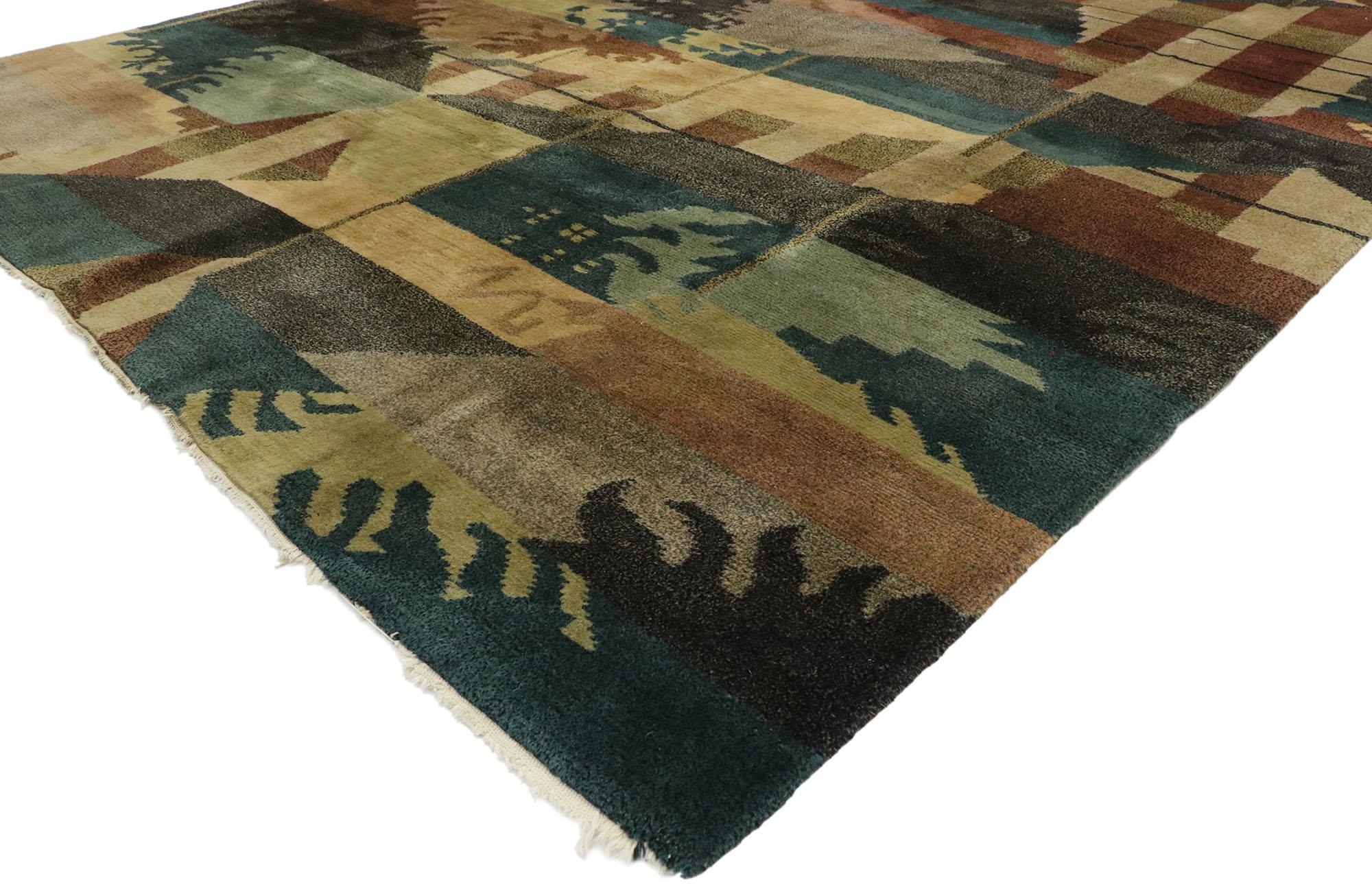 77537 Vintage Bauhaus Highlands Tibetan Rug, 08'00 x 09'06. Dieser biophile Bauhaus-Tibet-Teppich im Vintage-Stil ist eine handgeknüpfte Symphonie aus Wolle, die die raue Eleganz der Natur mit der visionären Ordnung des Bauhaus-Designs verbindet. 